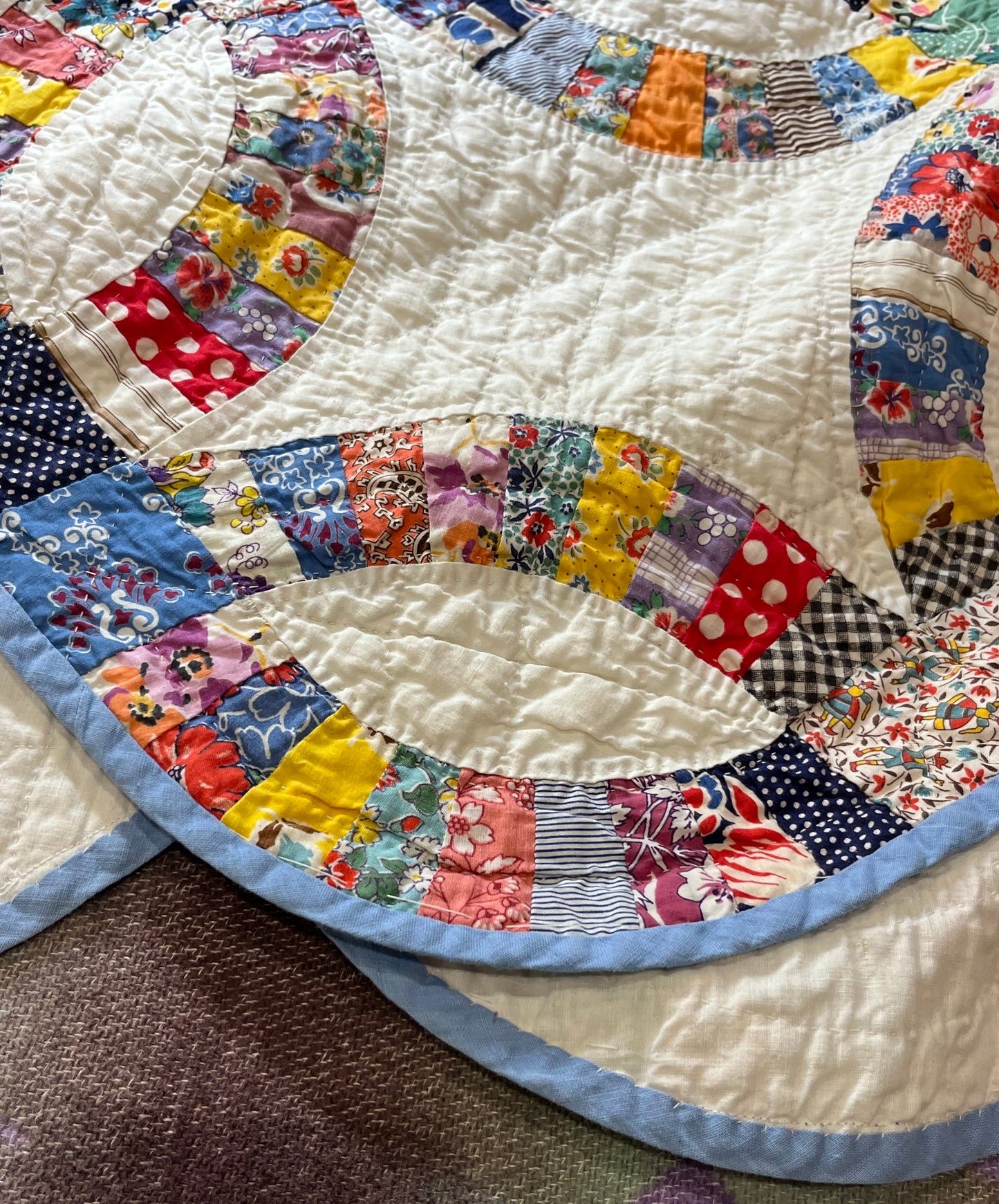 Scrappy Double Wedding Ring Quilt