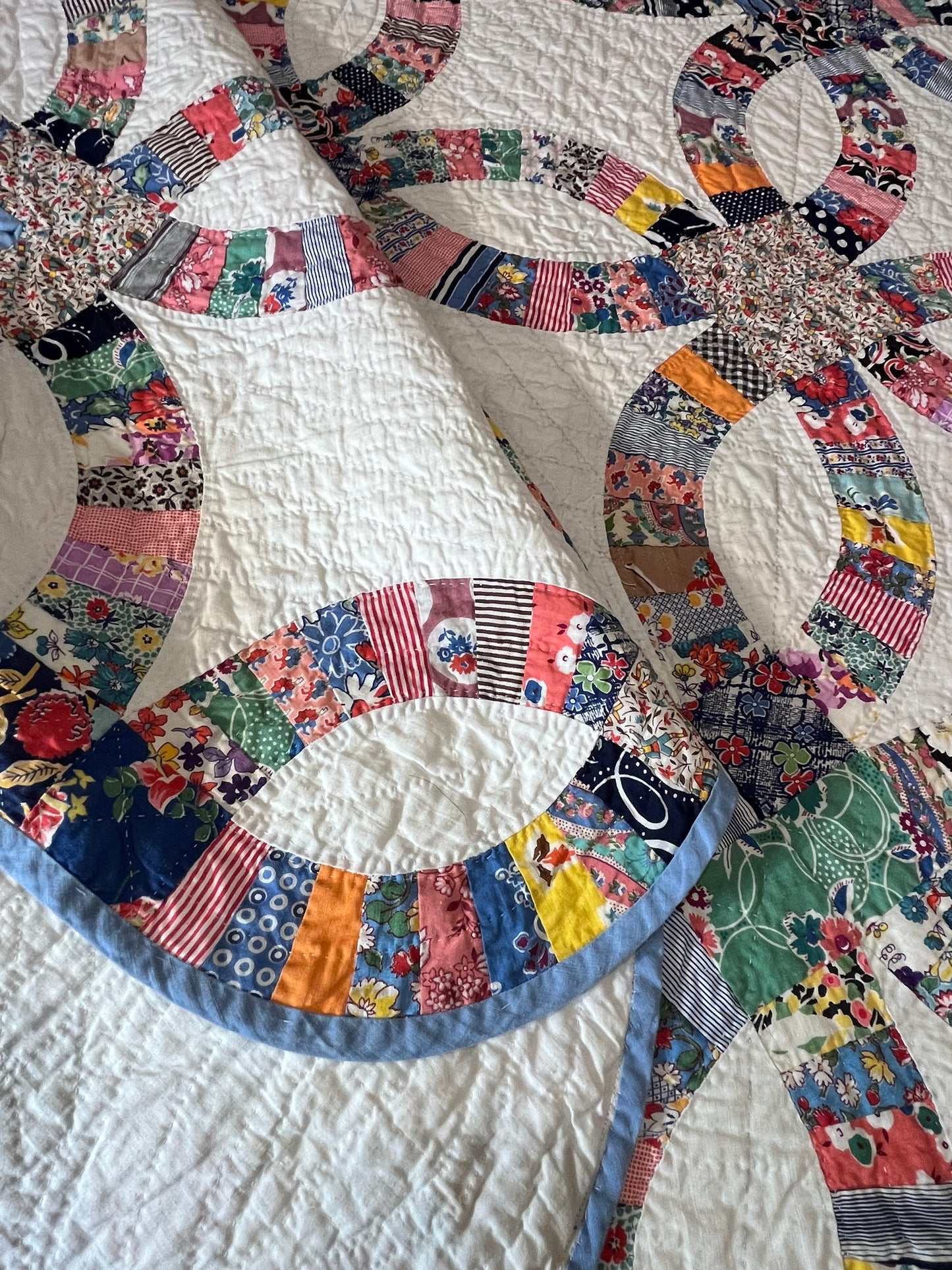 Scrappy Double Wedding Ring Quilt