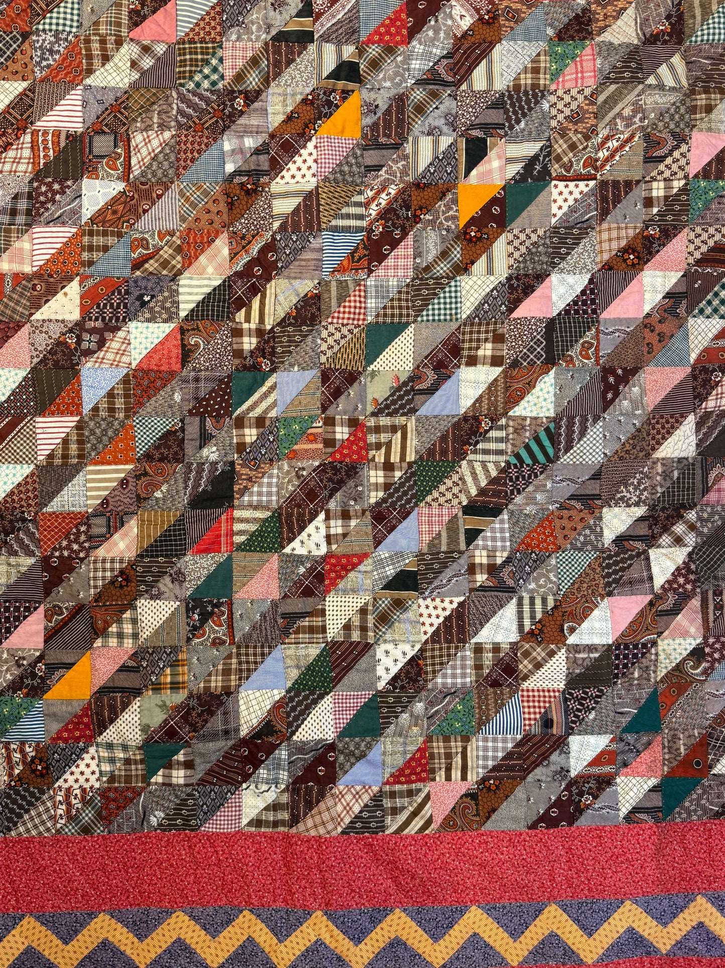 Outstanding Half Square Triangles 4 Block Early Quilt with Zig Zag Border