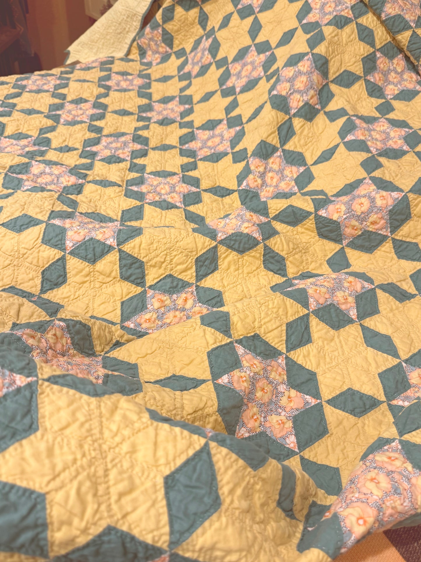 Small Scale Hexagonal 6 Point Stars Quilt