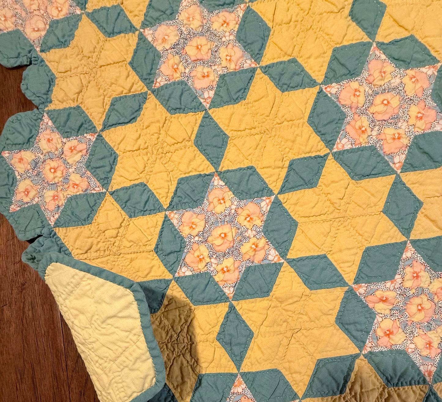 Small Scale Hexagonal 6 Point Stars Quilt