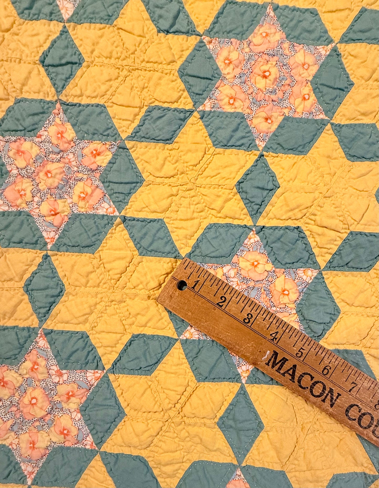 Small Scale Hexagonal 6 Point Stars Quilt