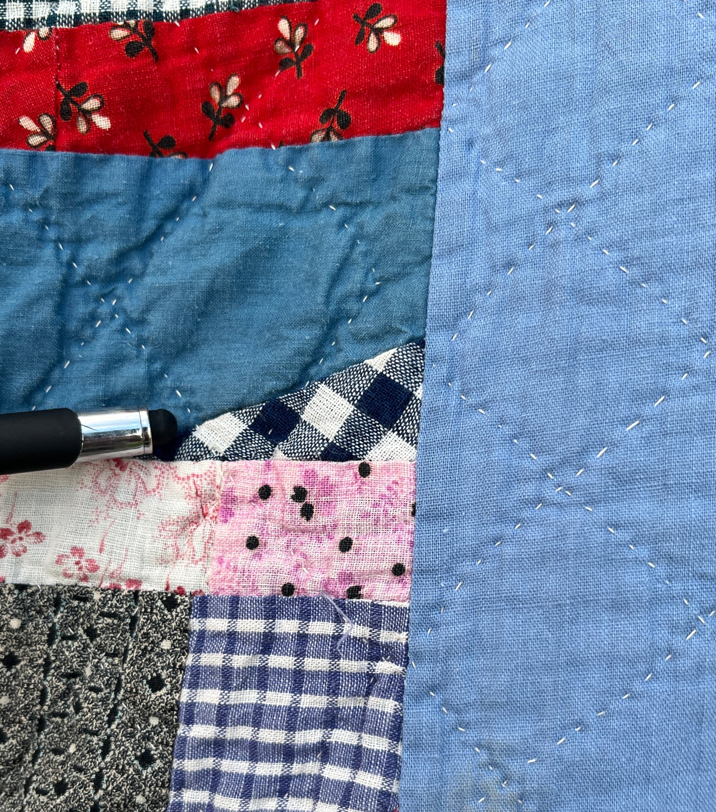 String Stars with String Sashing Quilt