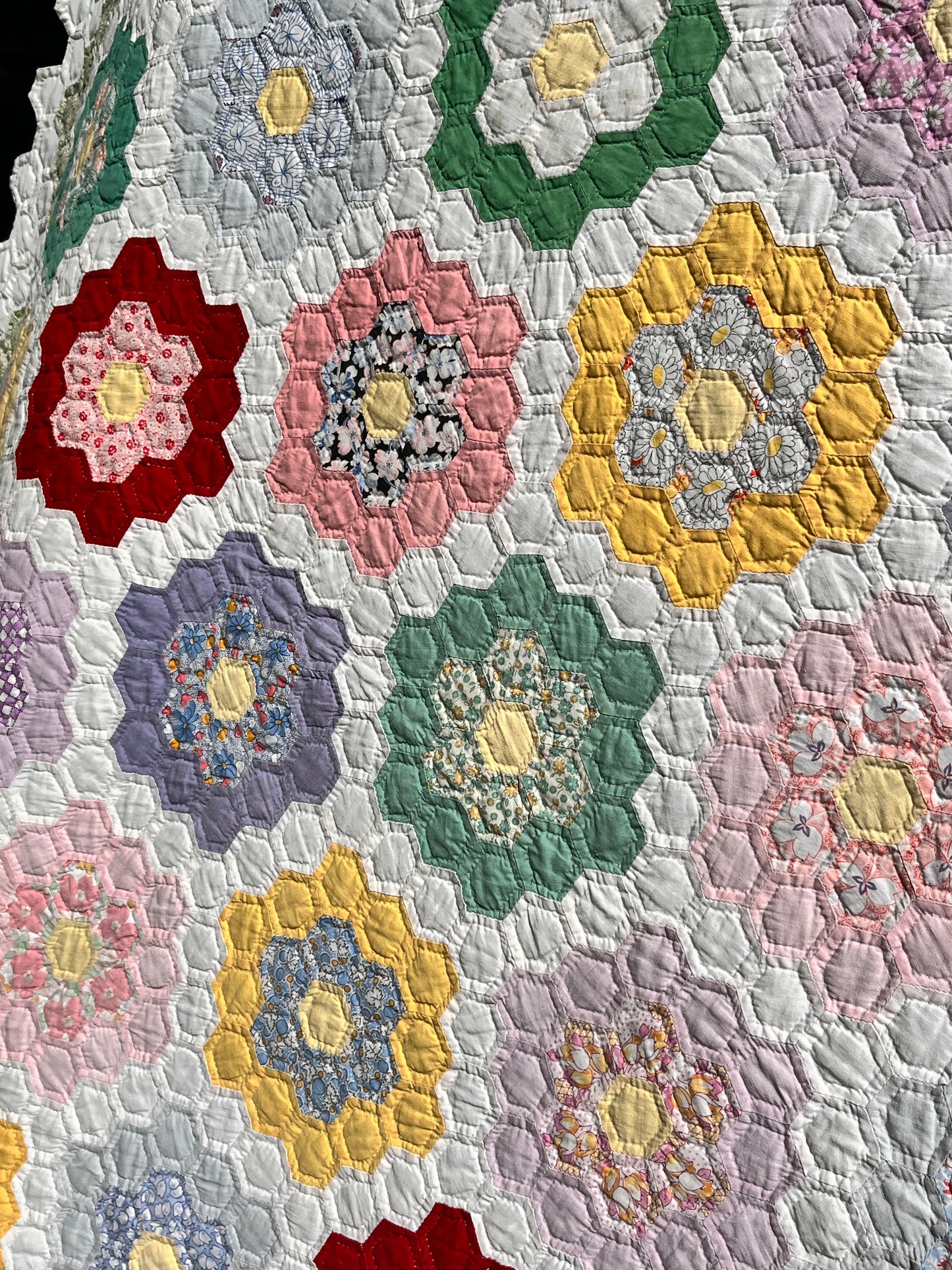 Sweet Flower Garden Quilt with Border