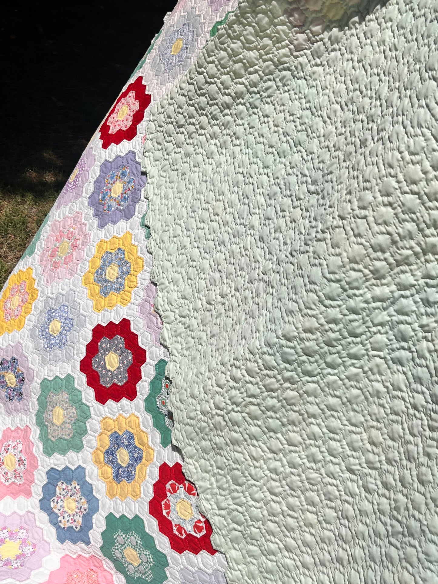 Sweet Flower Garden Quilt with Border