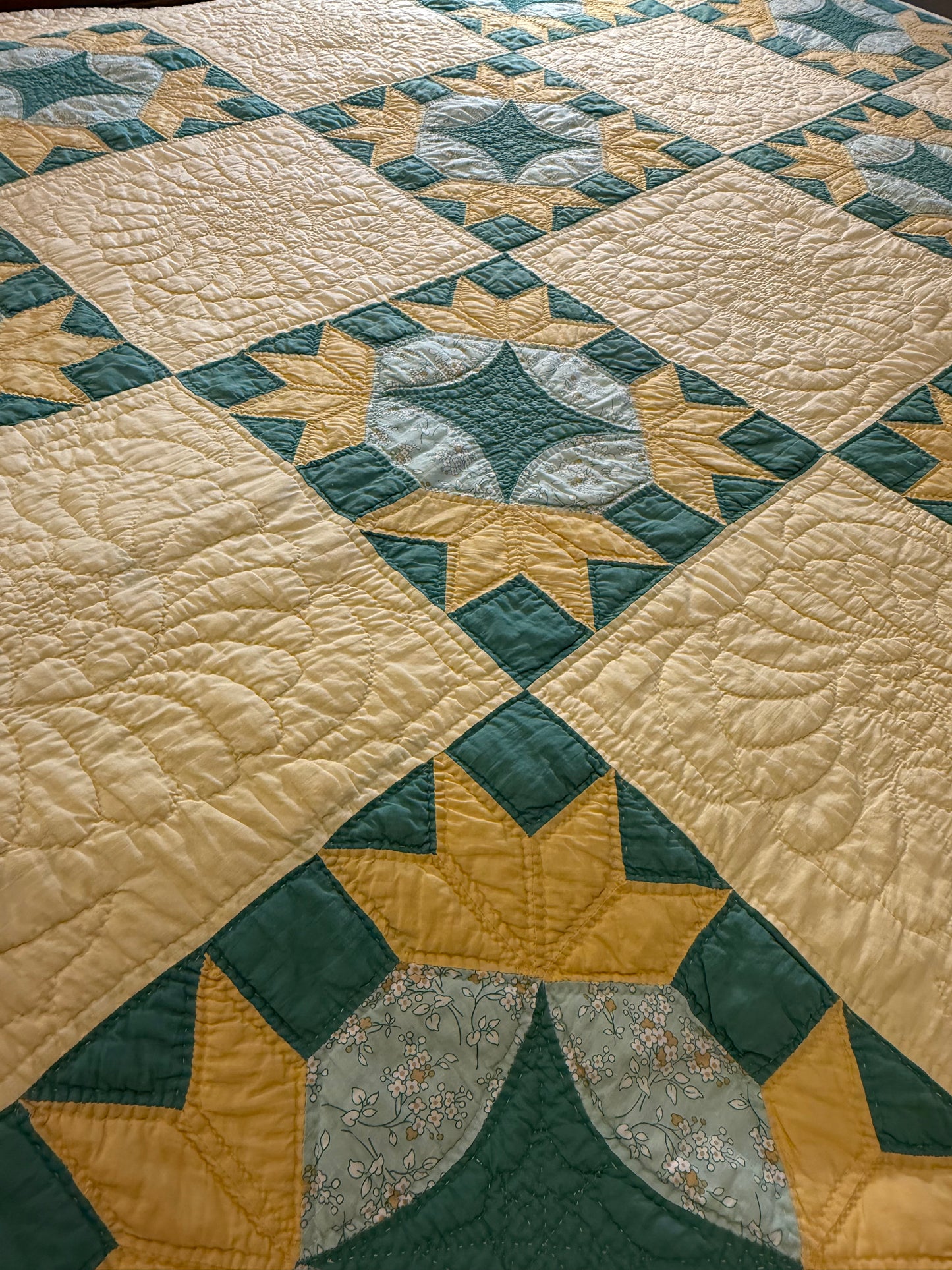 Hands All Around Quilt