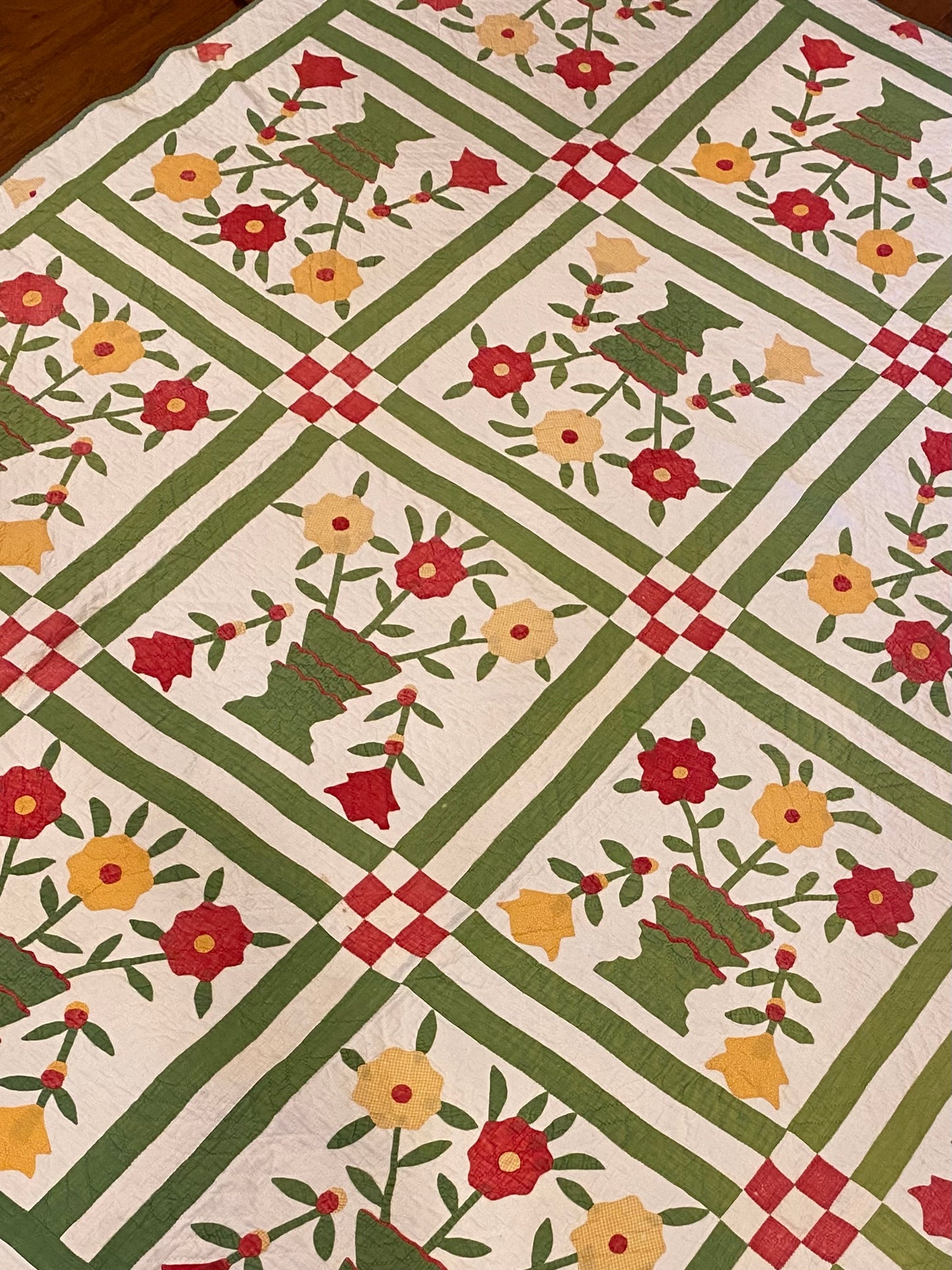 Folk Art Pot of Flowers Quilt with 9 Patch Cornerstones
