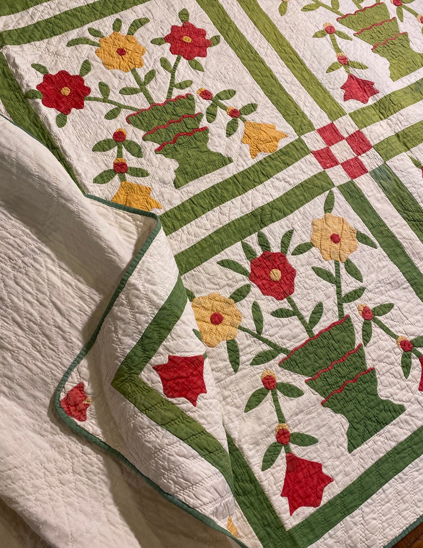 Folk Art Pot of Flowers Quilt with 9 Patch Cornerstones
