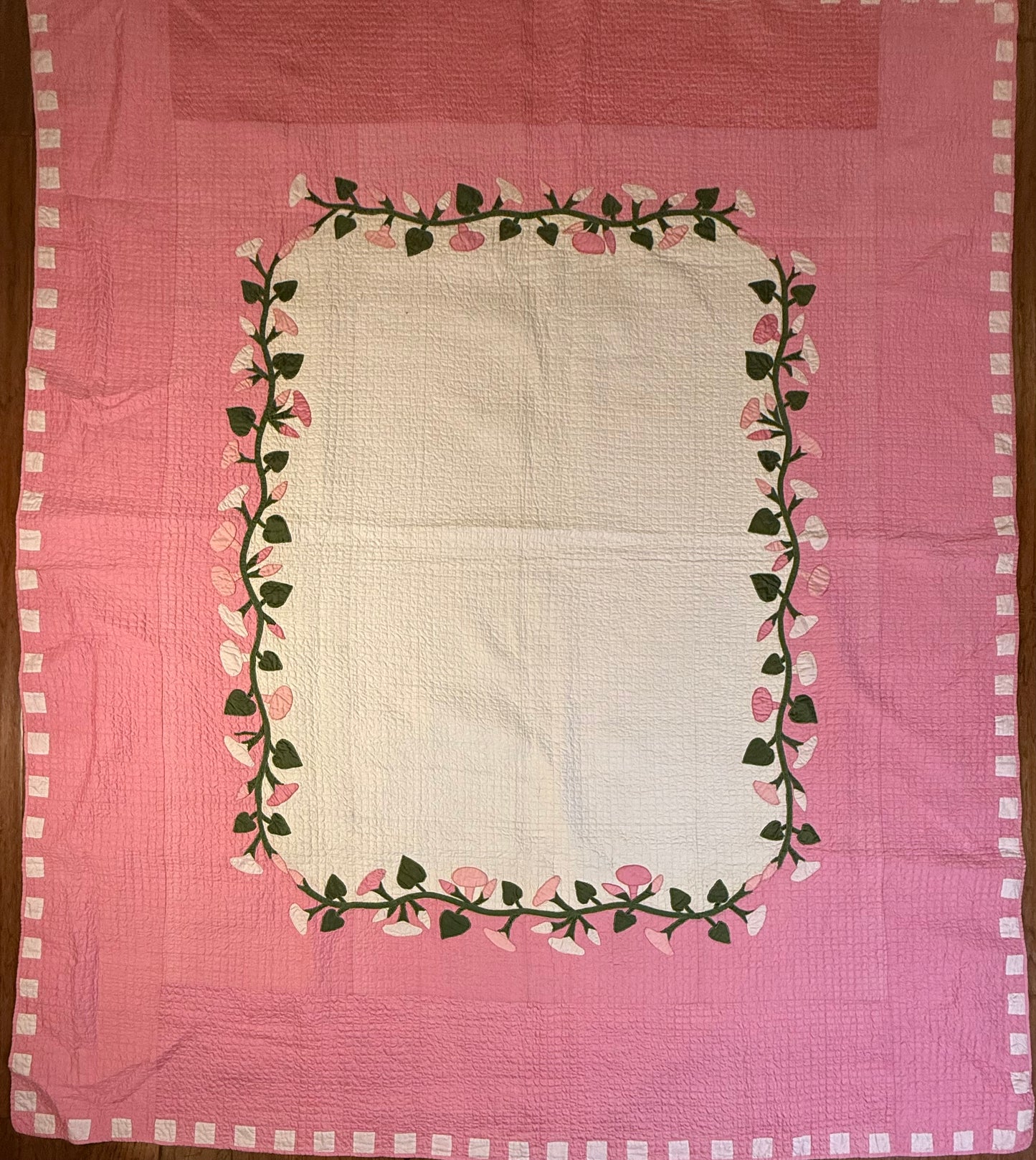 Morning Glory Appliqué Quilt with Blocks Border
