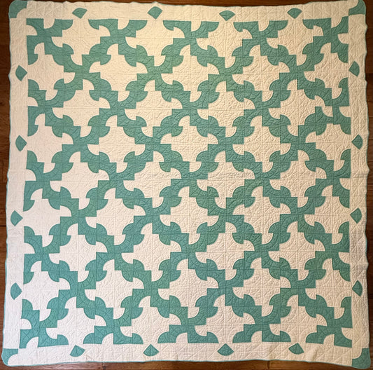 Drunkards Path Quilt