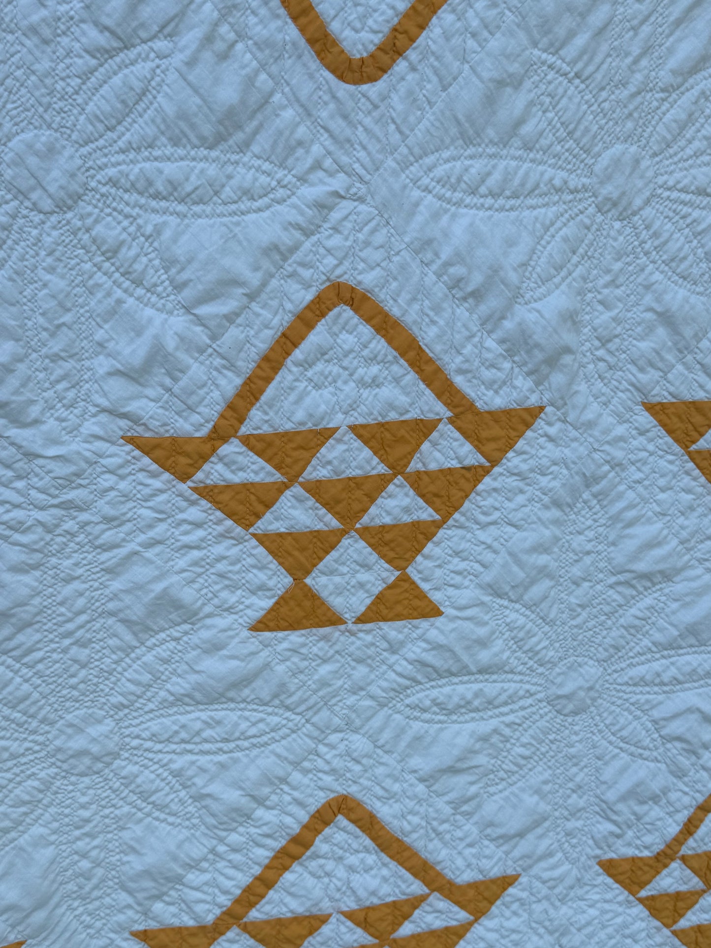 Pieced and Appliqué Basket Quilt