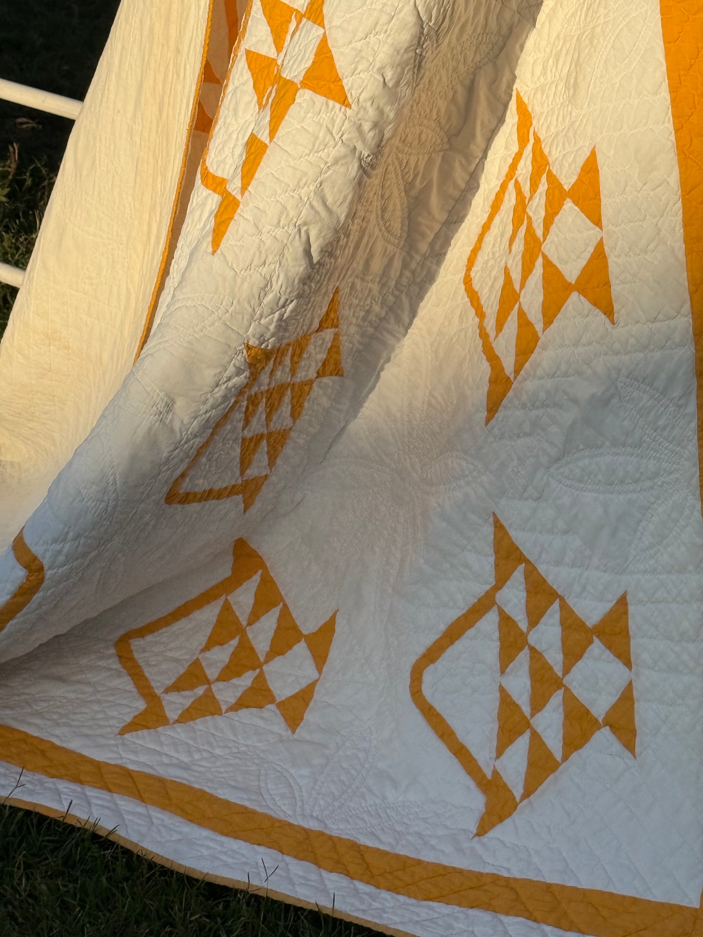 Pieced and Appliqué Basket Quilt