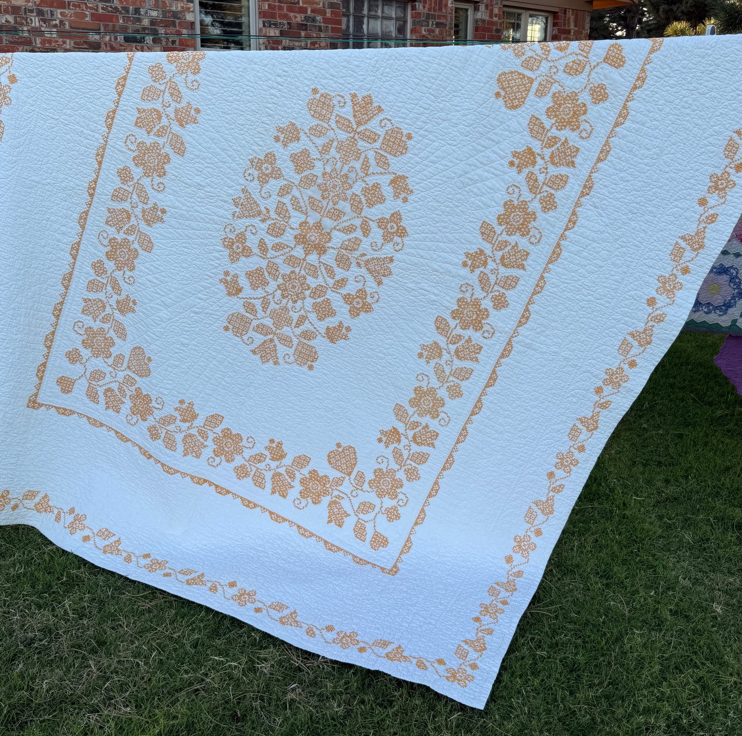 Colonial Chintz Medallion Quilt