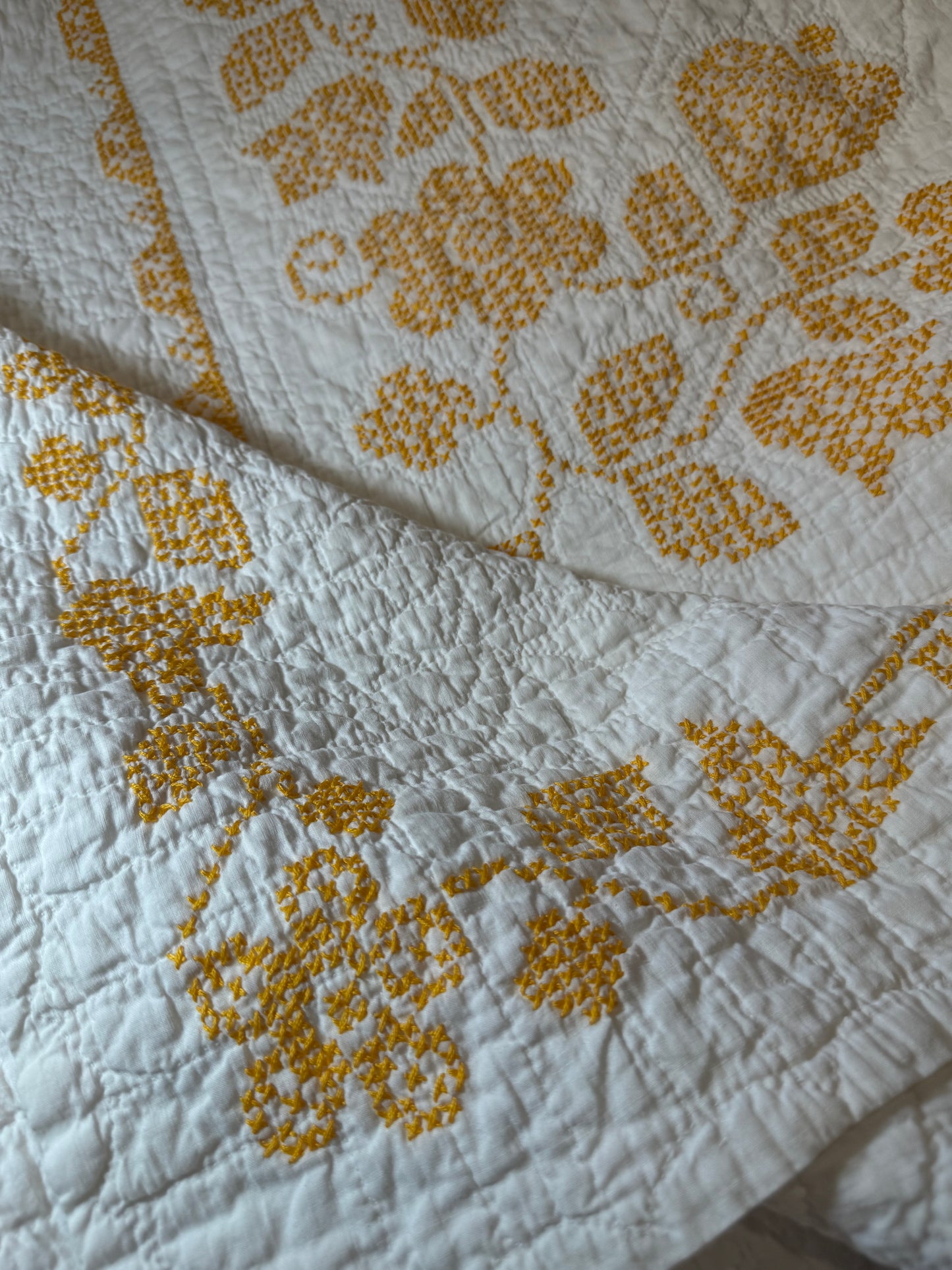 Colonial Chintz Medallion Quilt