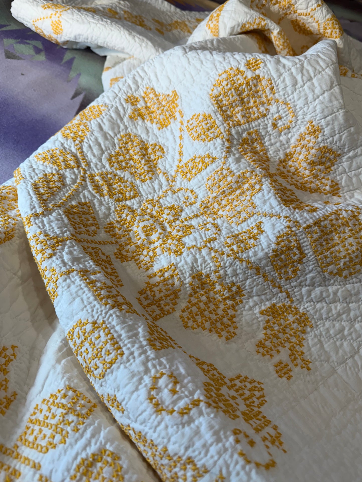 Colonial Chintz Medallion Quilt
