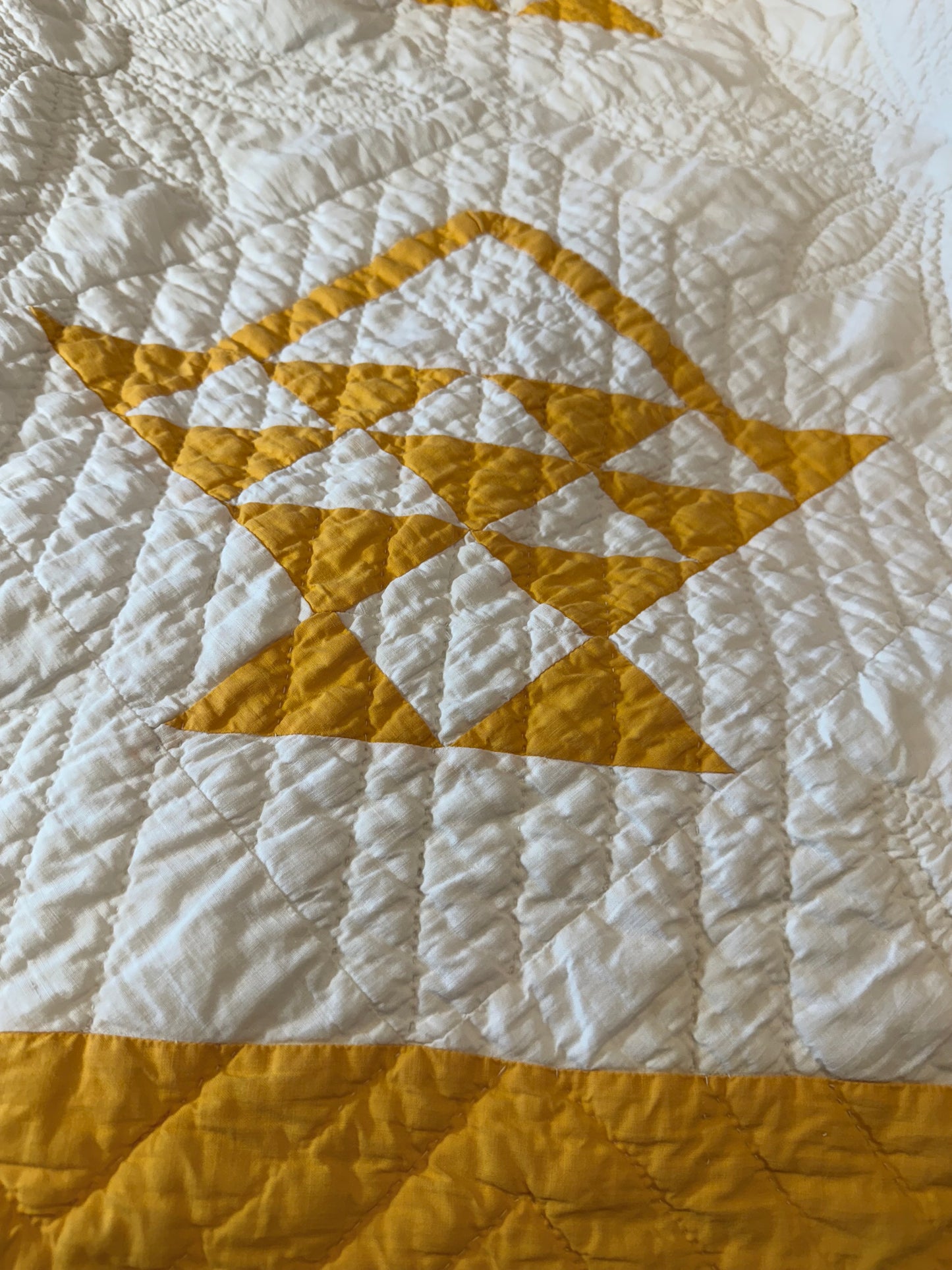 Pieced and Appliqué Basket Quilt