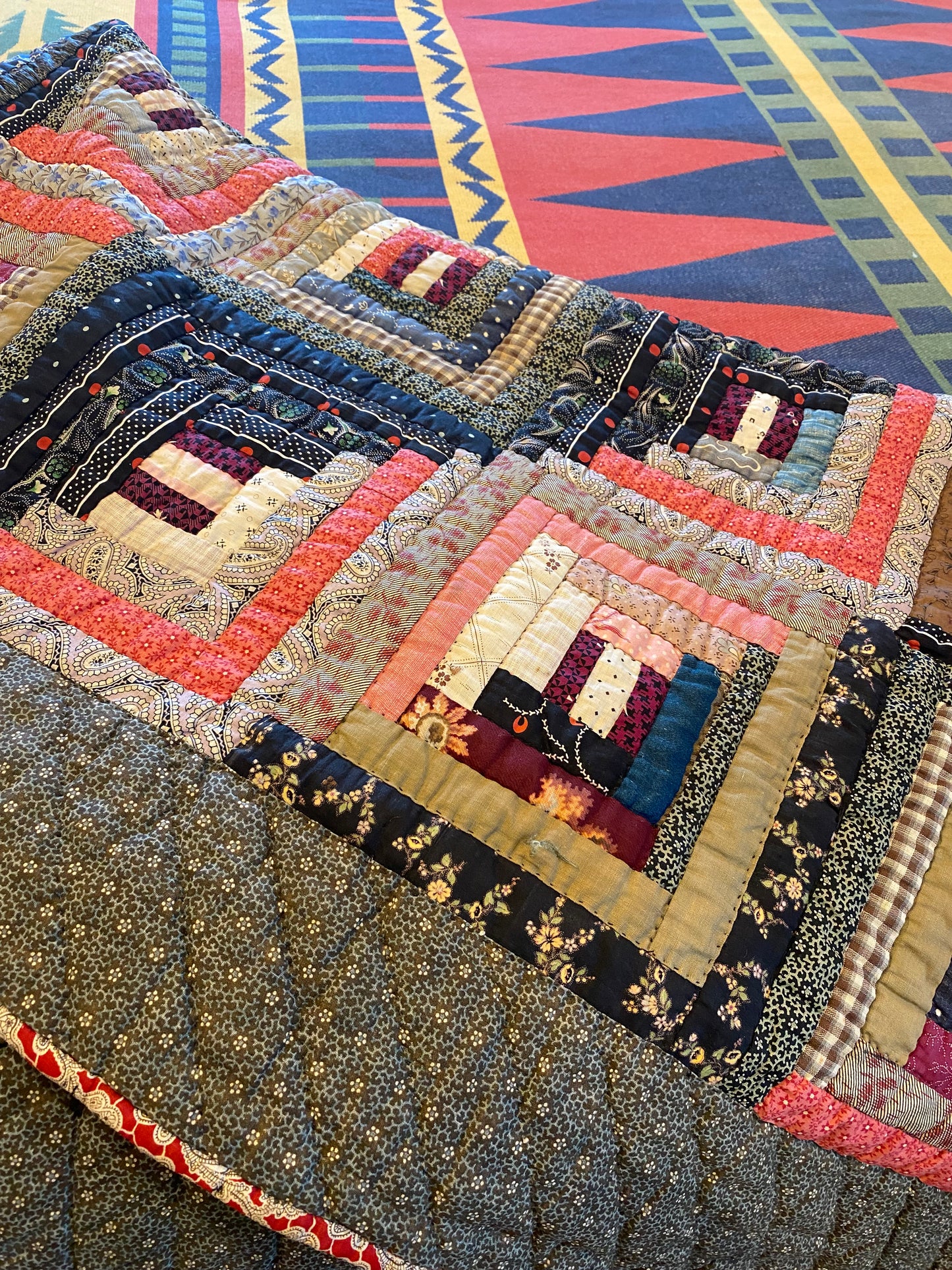 Log Cabin - Straight Furrows Quilt