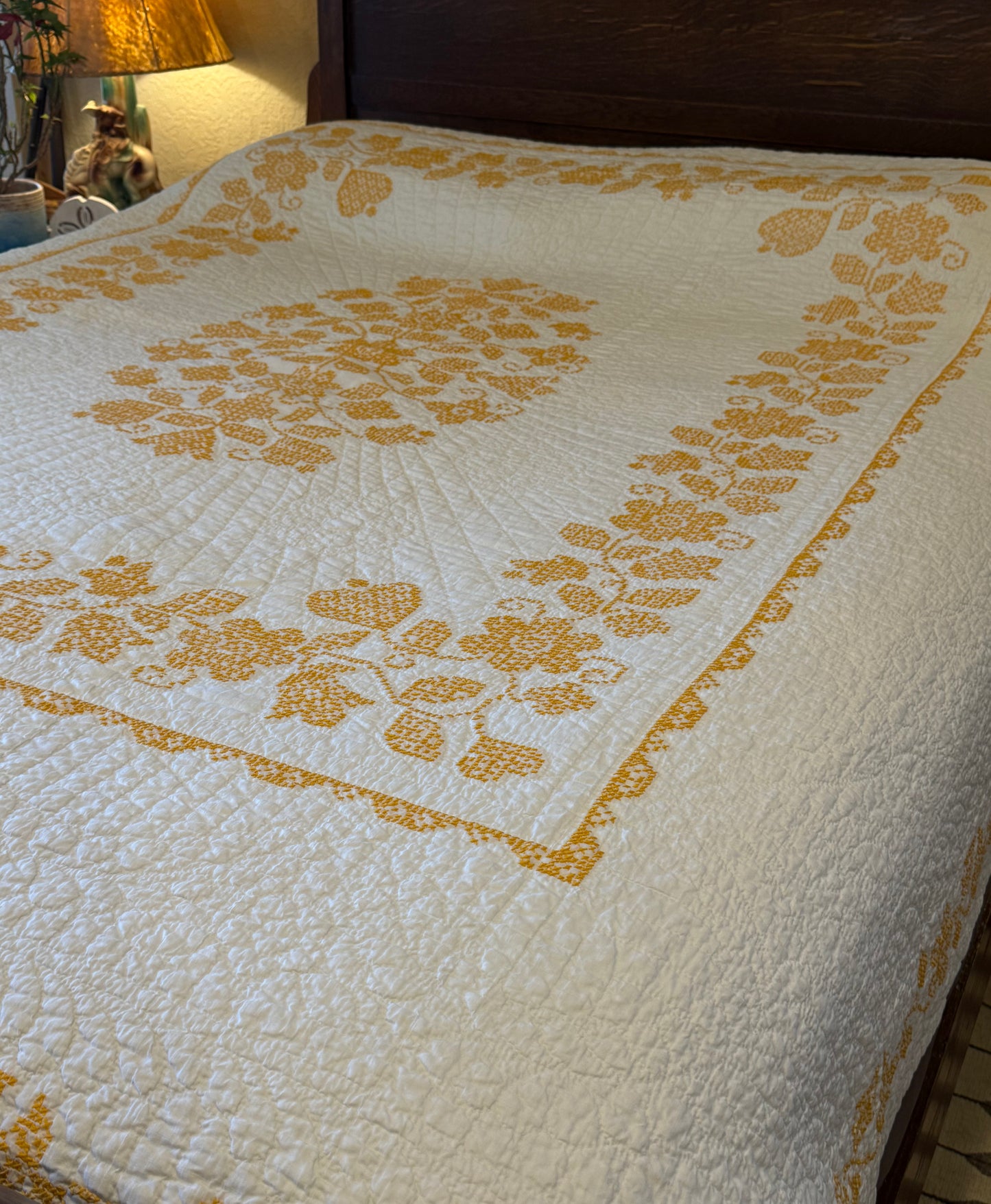 Colonial Chintz Medallion Quilt
