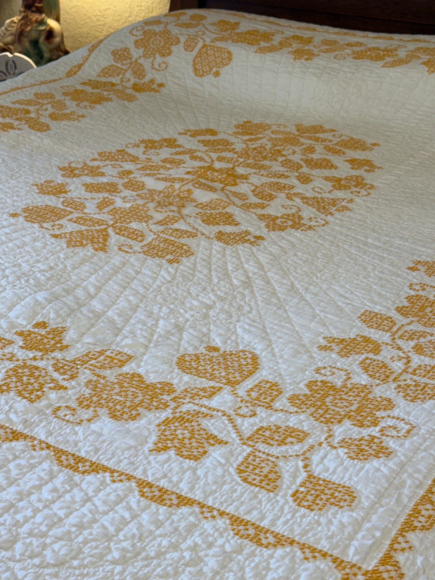 Colonial Chintz Medallion Quilt