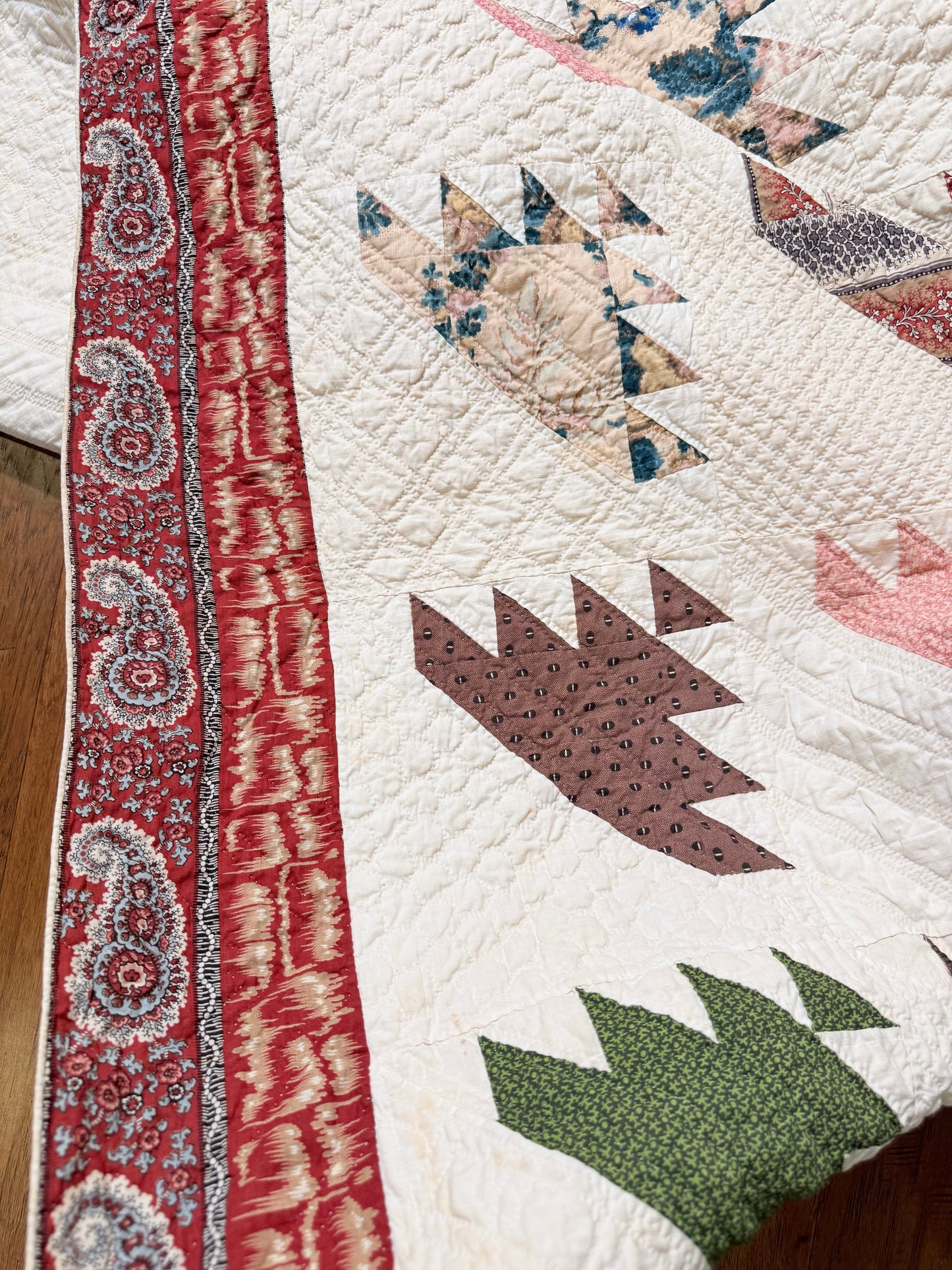 Lost Ships Early Quilt with Stunning Border