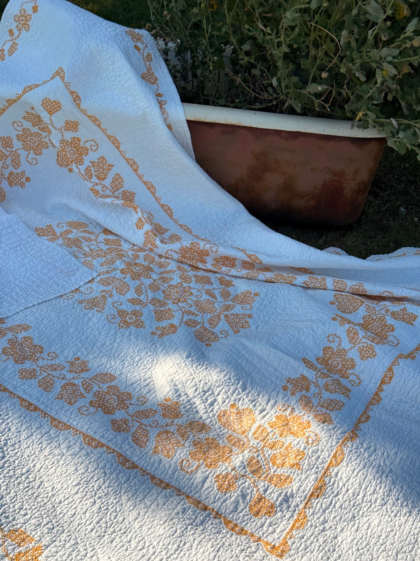 Colonial Chintz Medallion Quilt