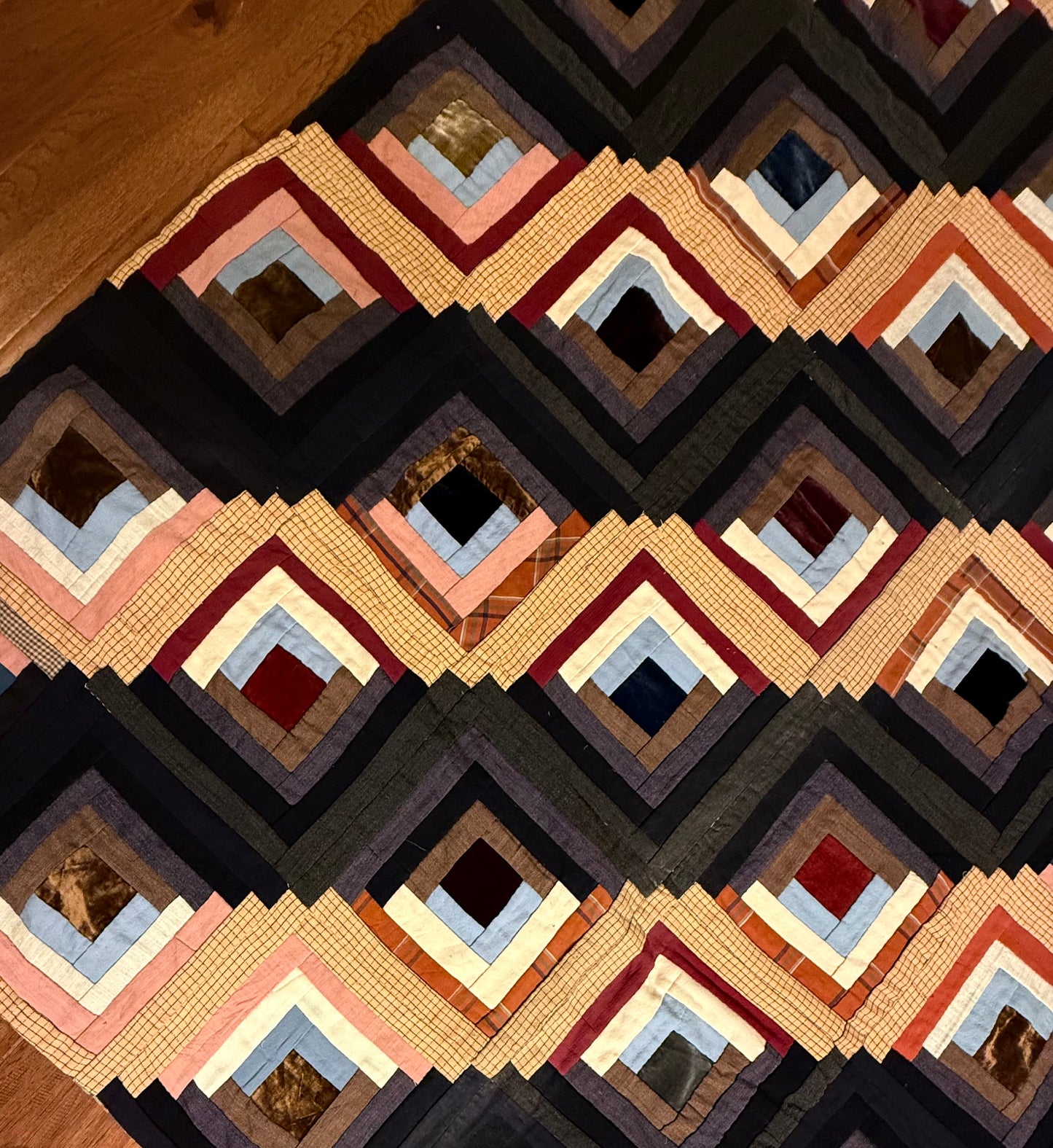 Log Cabin Streak of Lightening Quilt
