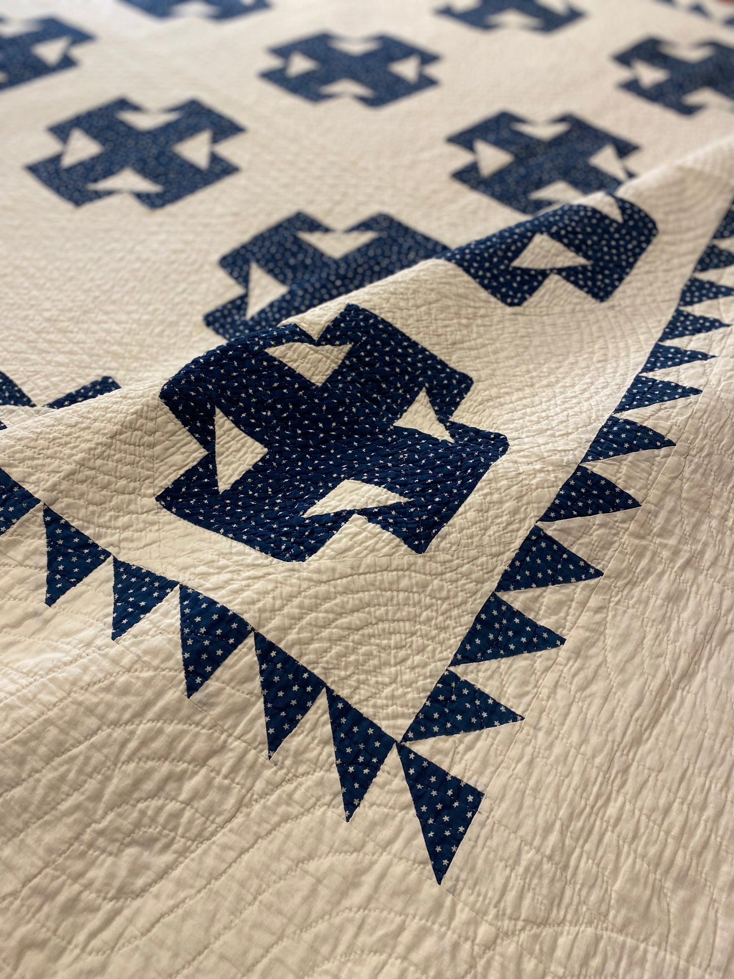Double T Block Quilt with Sawtooth Border