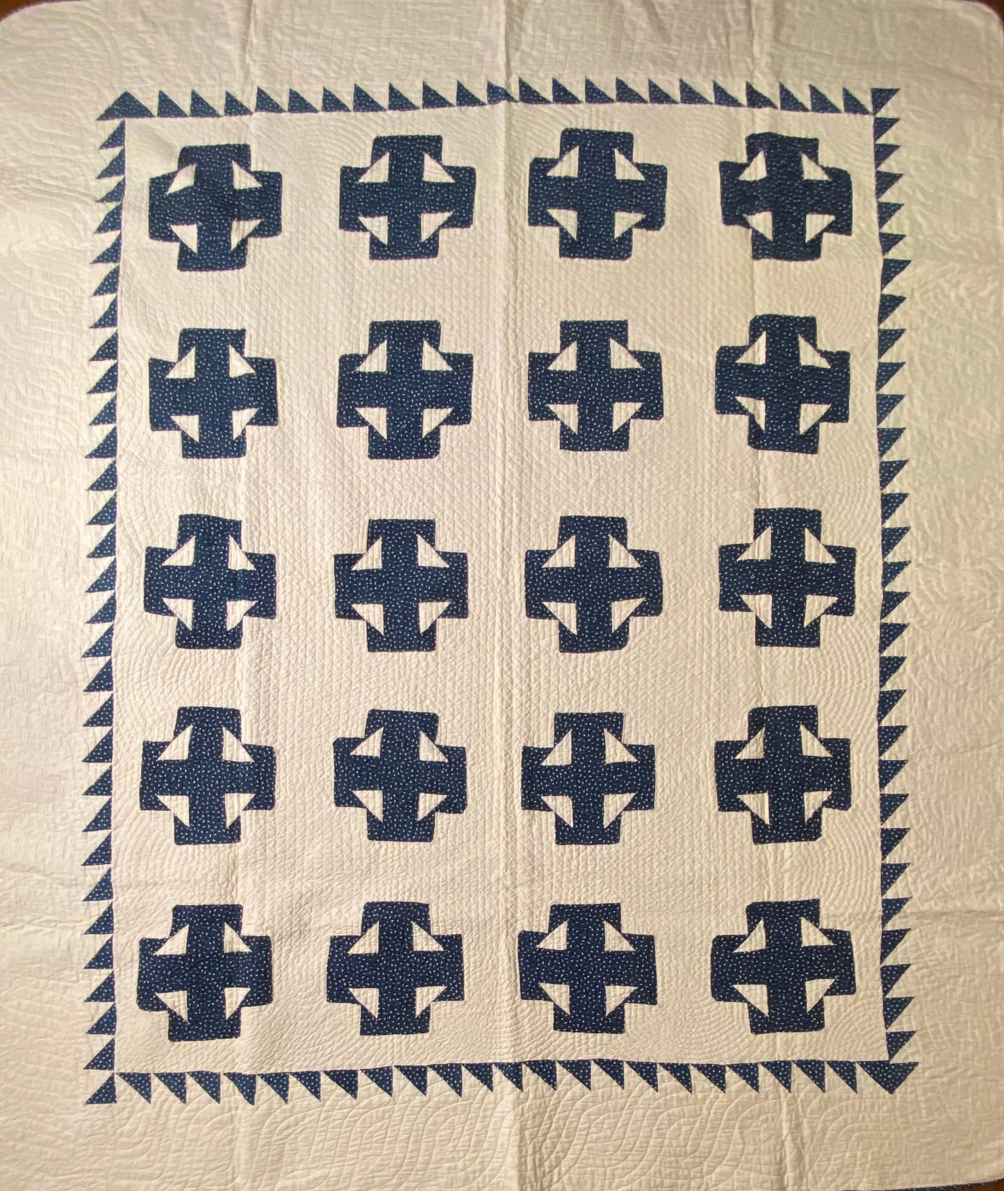 Double T Block Quilt with Sawtooth Border