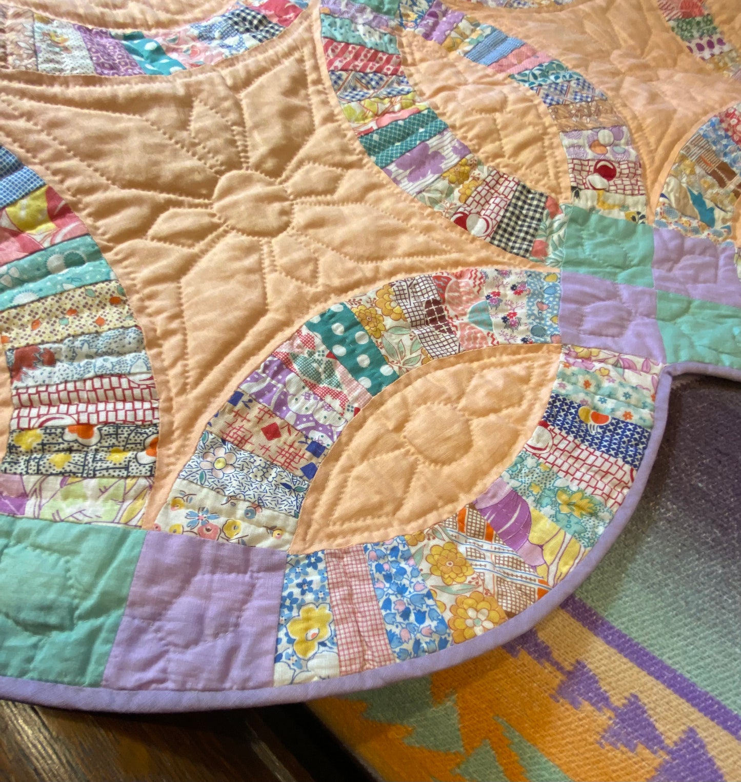 Stunning Double Wedding Ring Quilt