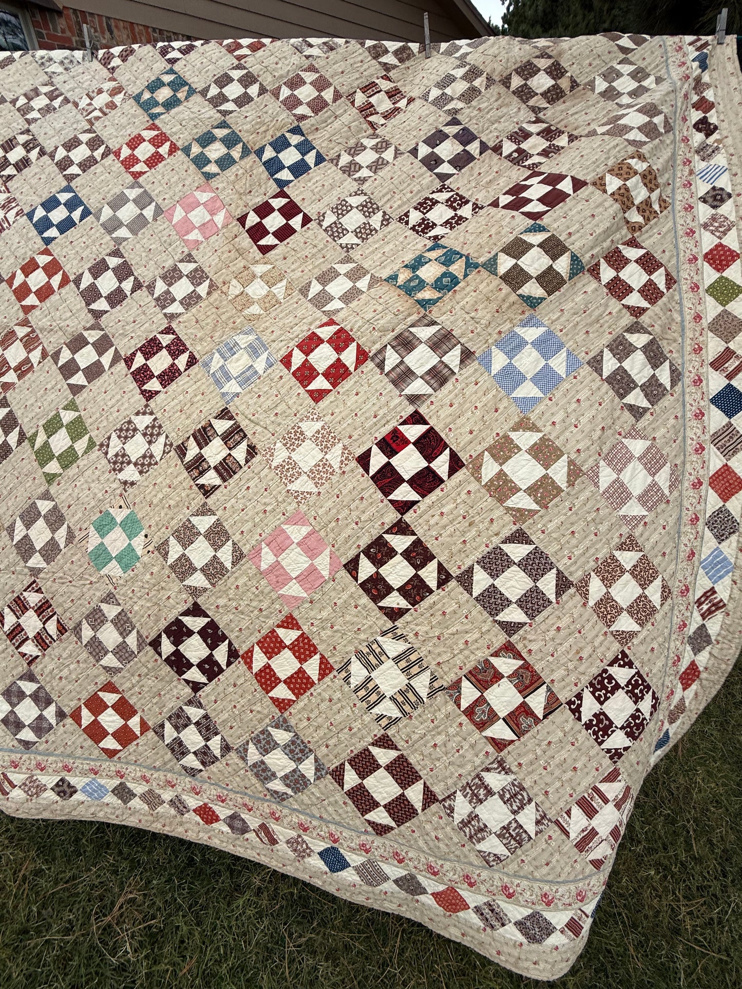 Early Shoofly Quilt with Blocks Border