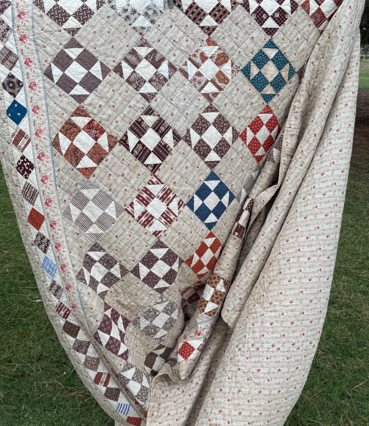 Early Shoofly Quilt with Blocks Border