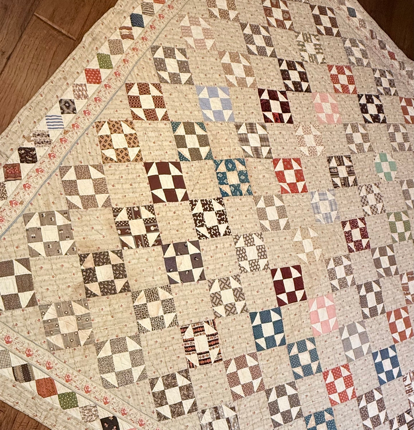 Early Shoofly Quilt with Blocks Border