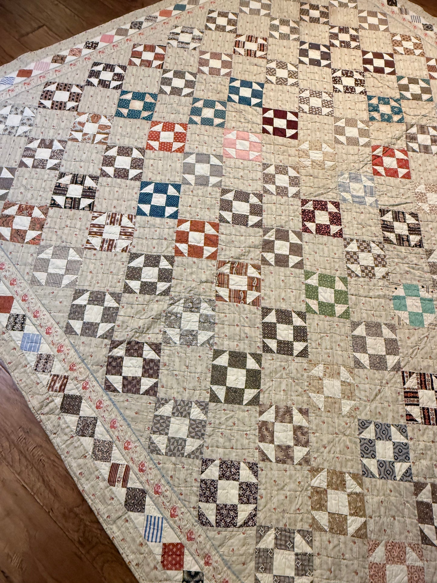 Early Shoofly Quilt with Blocks Border