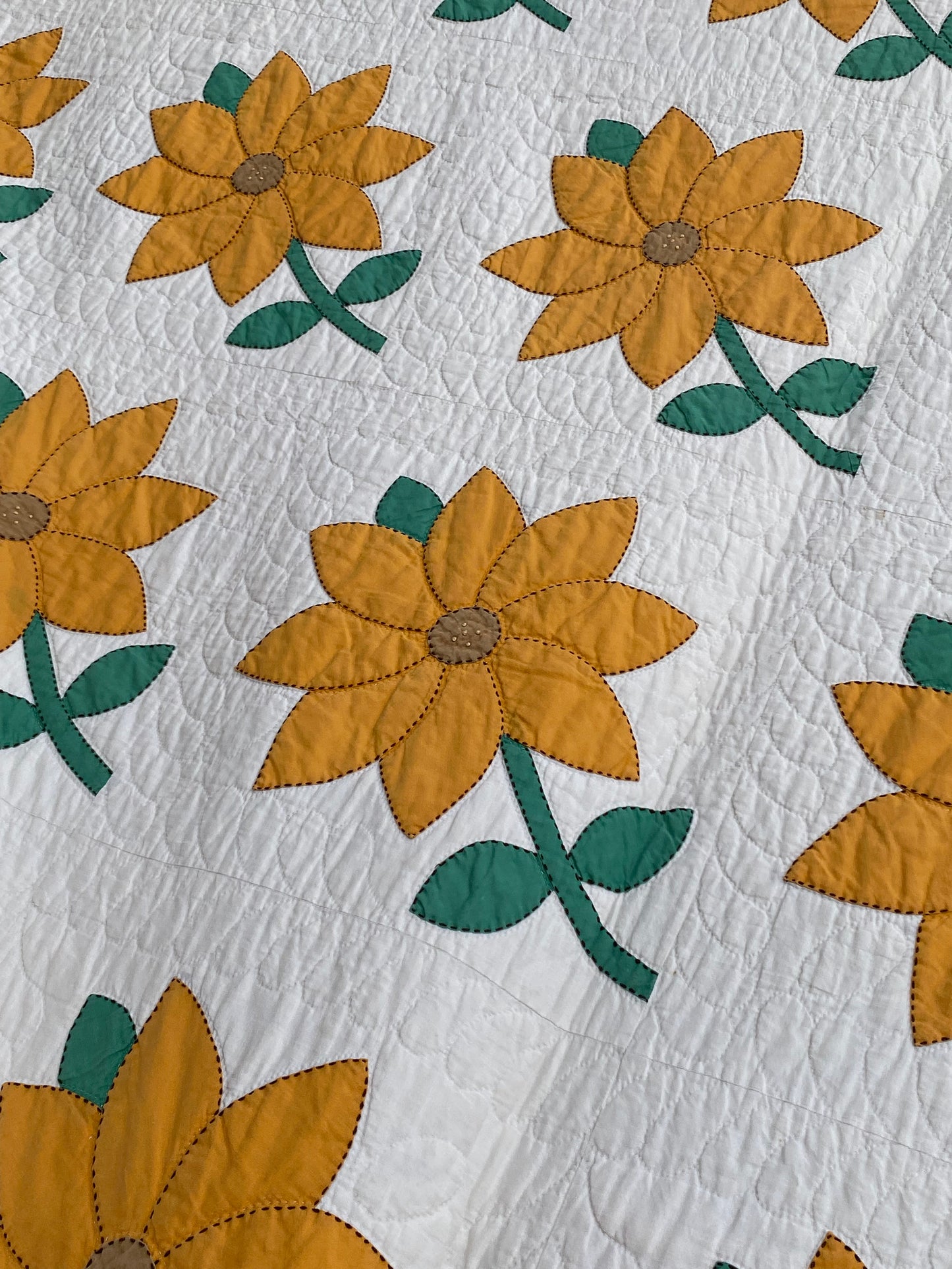 Daisy/Sunflowers Appliqué Quilt