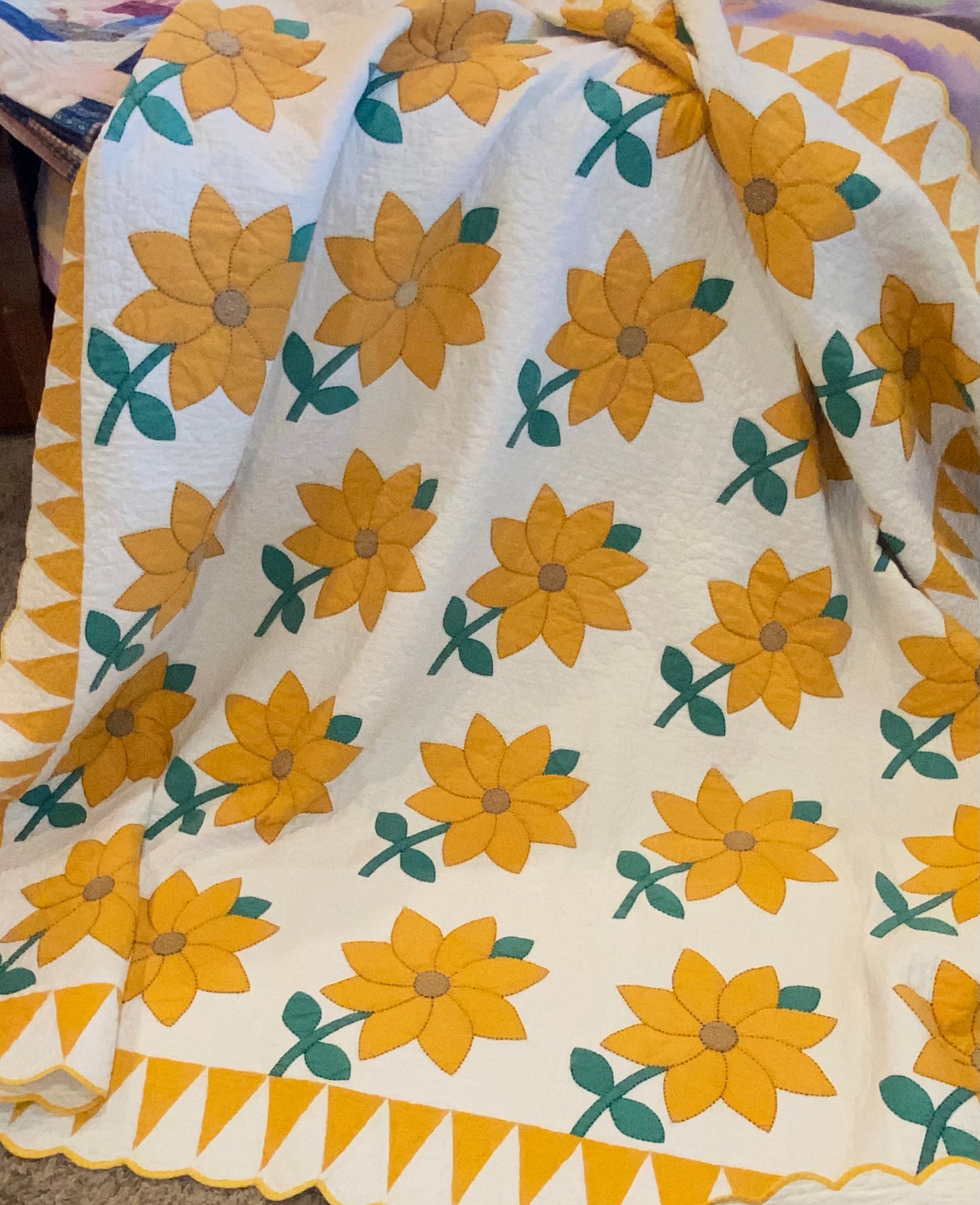 Daisy/Sunflowers Appliqué Quilt