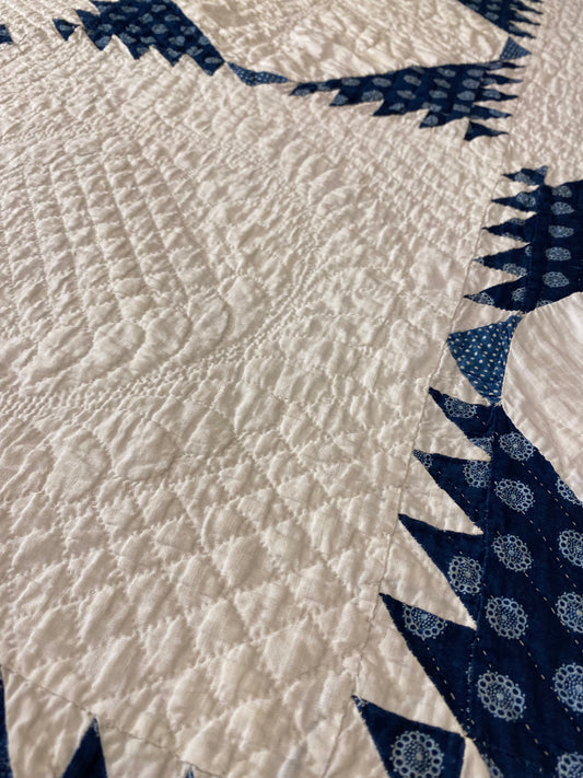 Sawtooth Square Variation Quilt with Sawtooth Border