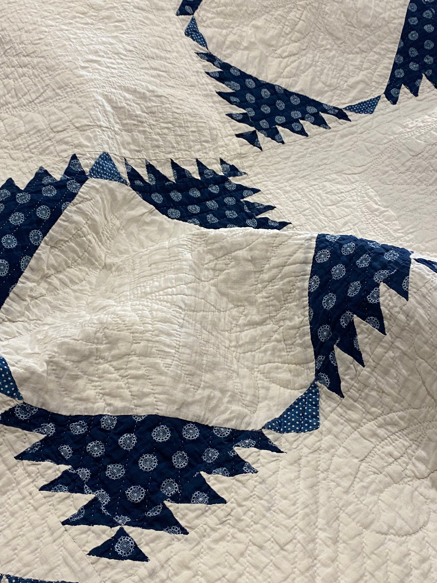 Sawtooth Square Variation Quilt with Sawtooth Border