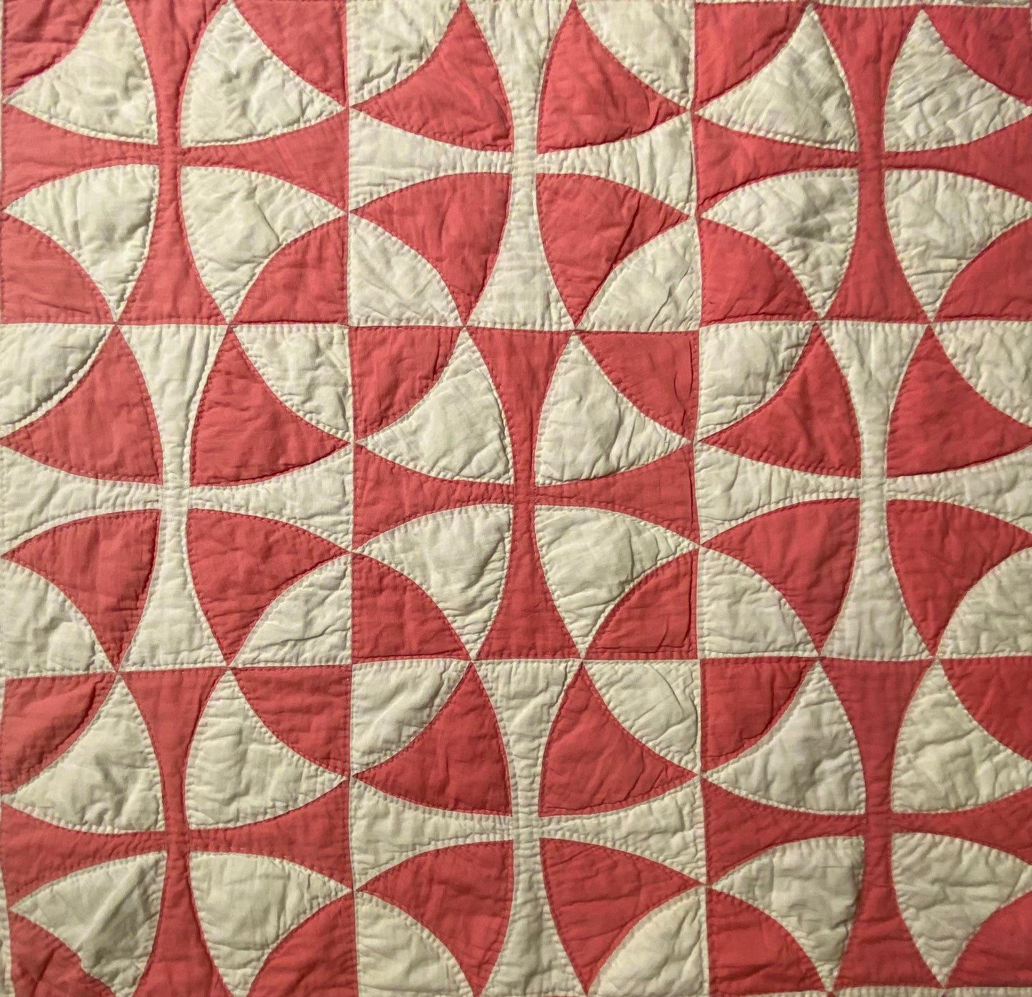 Circles in Pink and White Quilt
