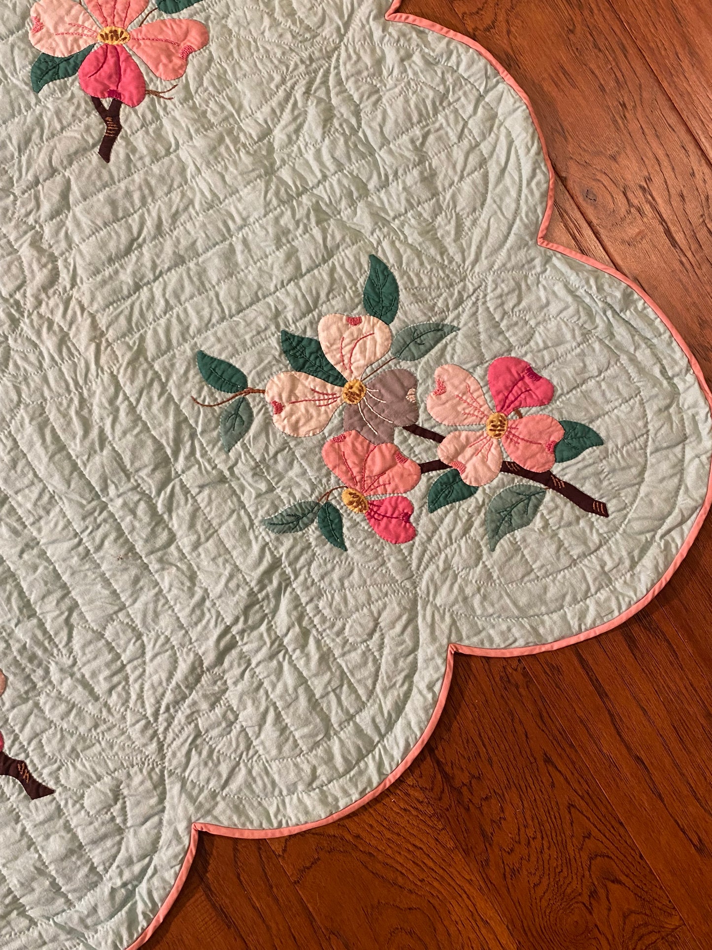 Dogwood Blossoms Appliqué Quilt