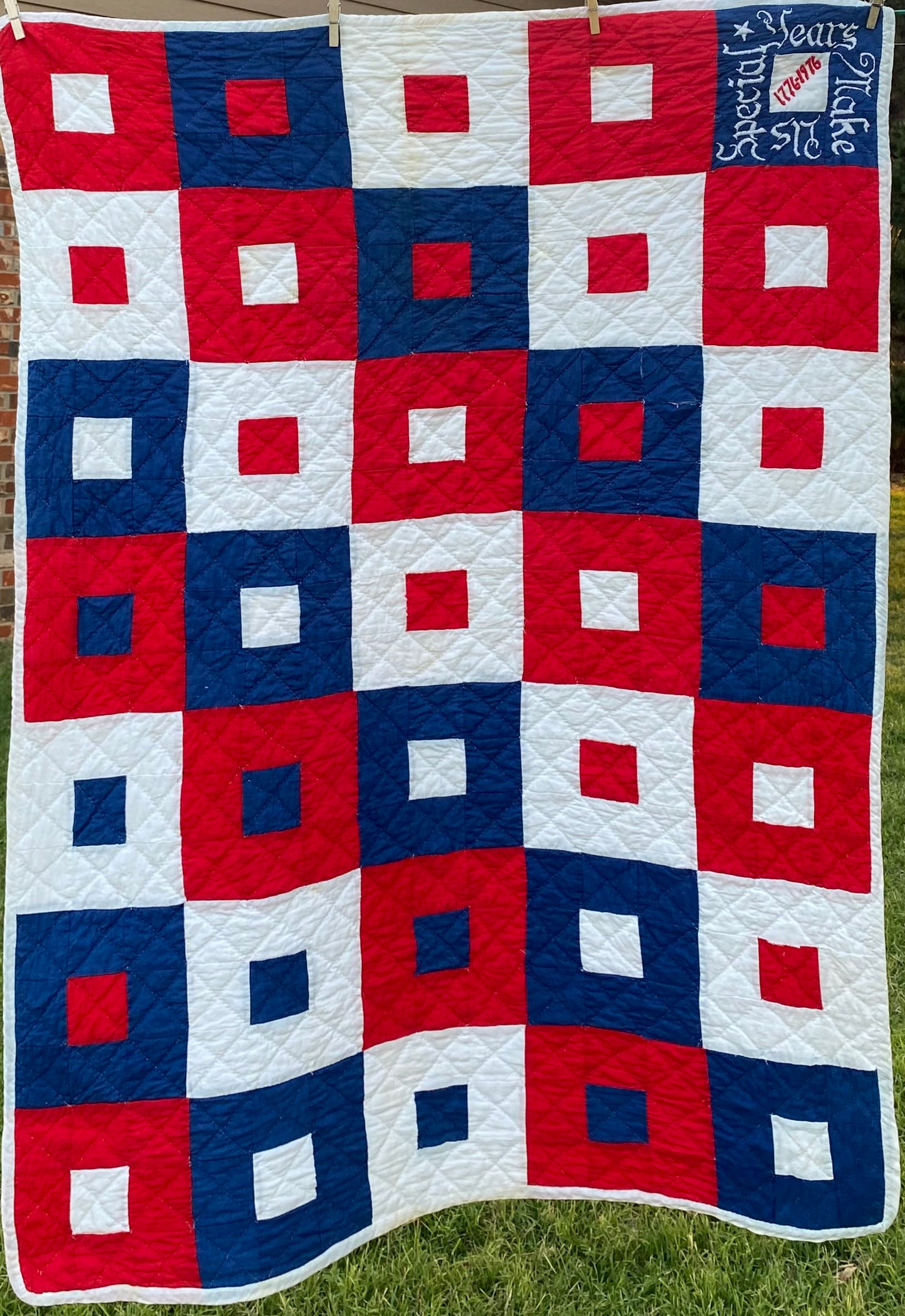 1776-1976 Bicentennial Crib Quilt - Years Make Us Special