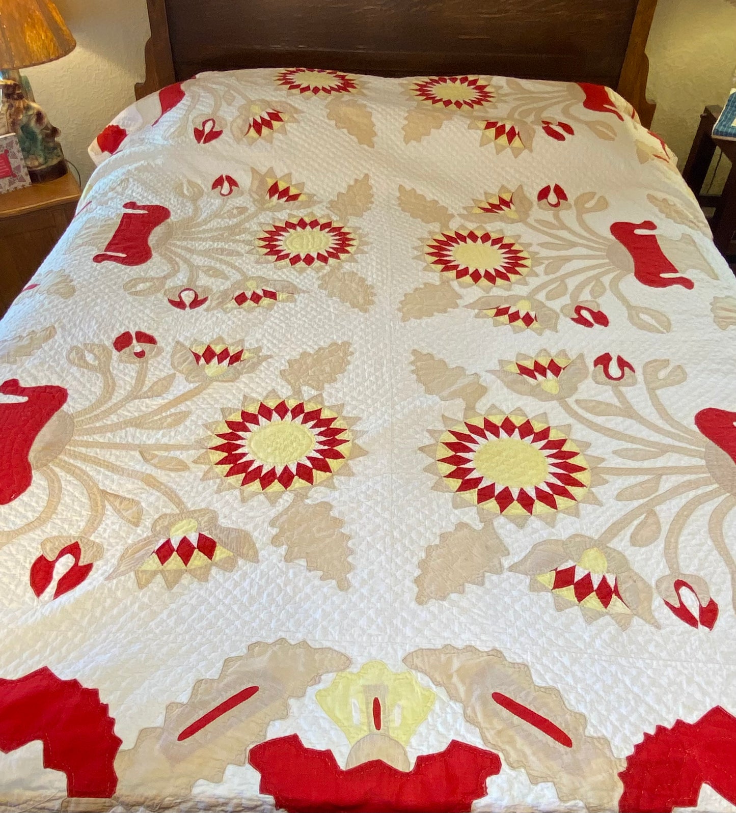 Egyptian Lotus Flower Applique Quillt