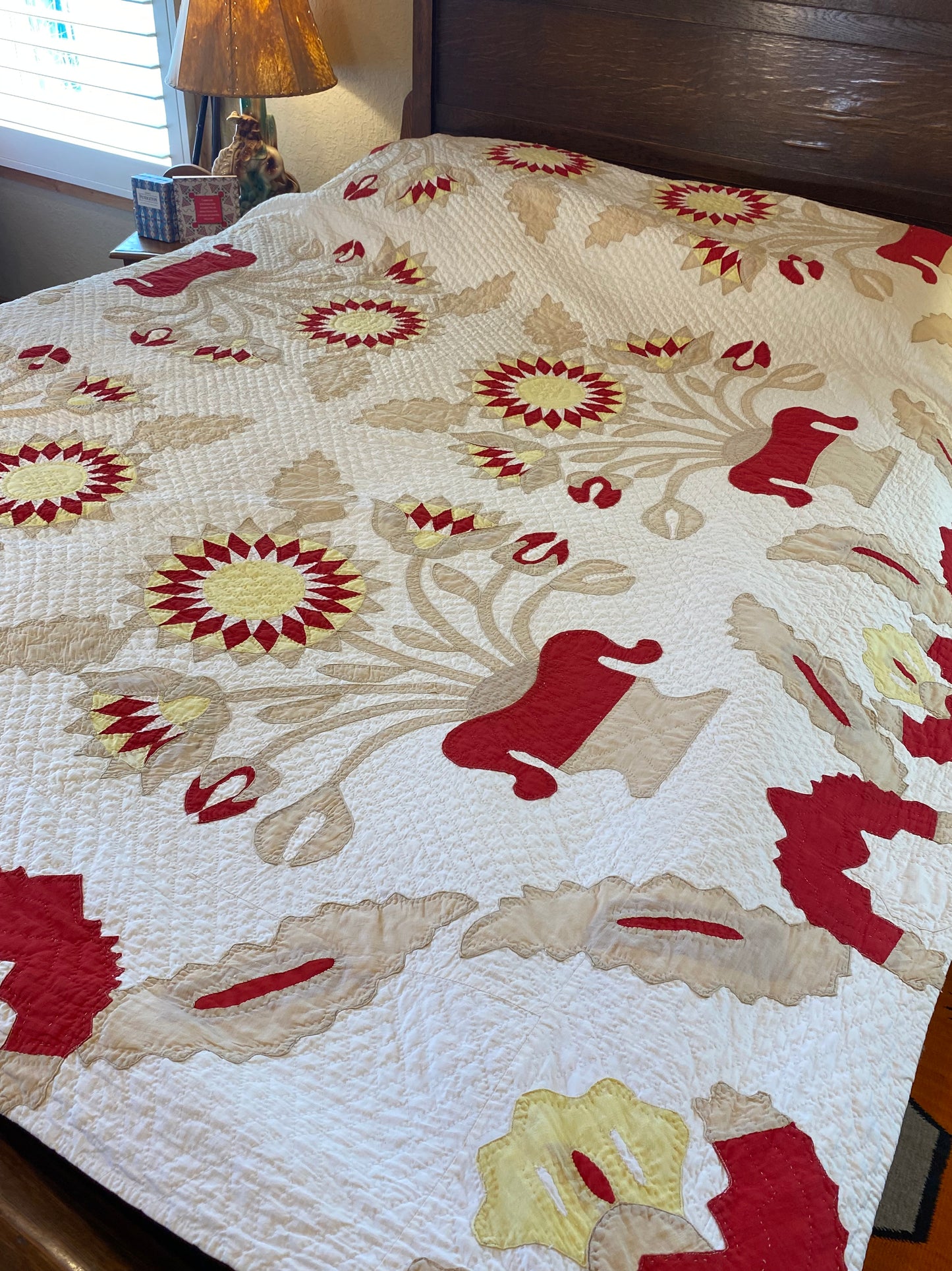 Egyptian Lotus Flower Applique Quillt