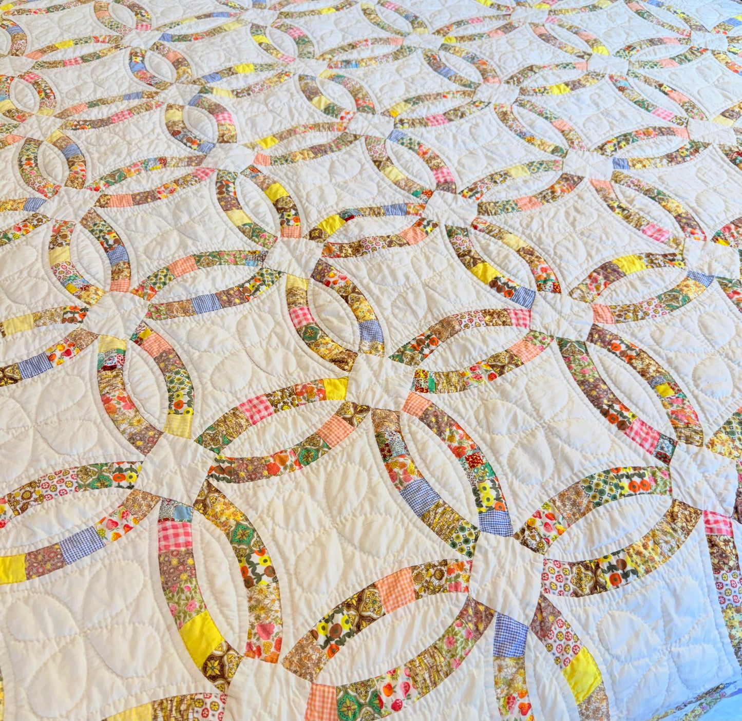 Small Scale Double Wedding Ring Quilt
