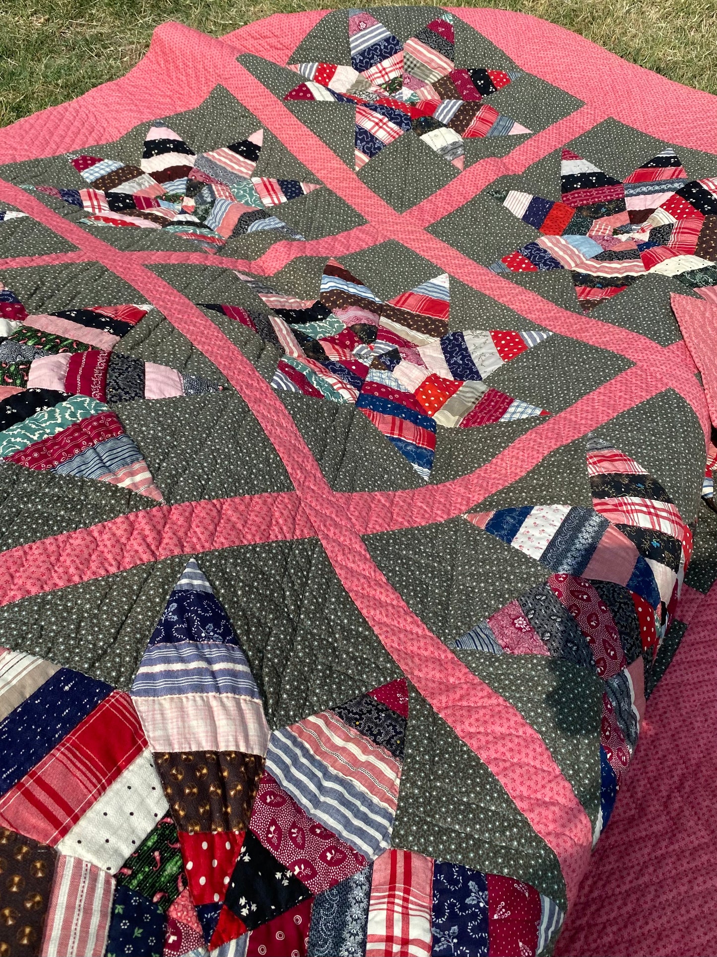 Scrappy String Stars- A Pennsylvania Quilt