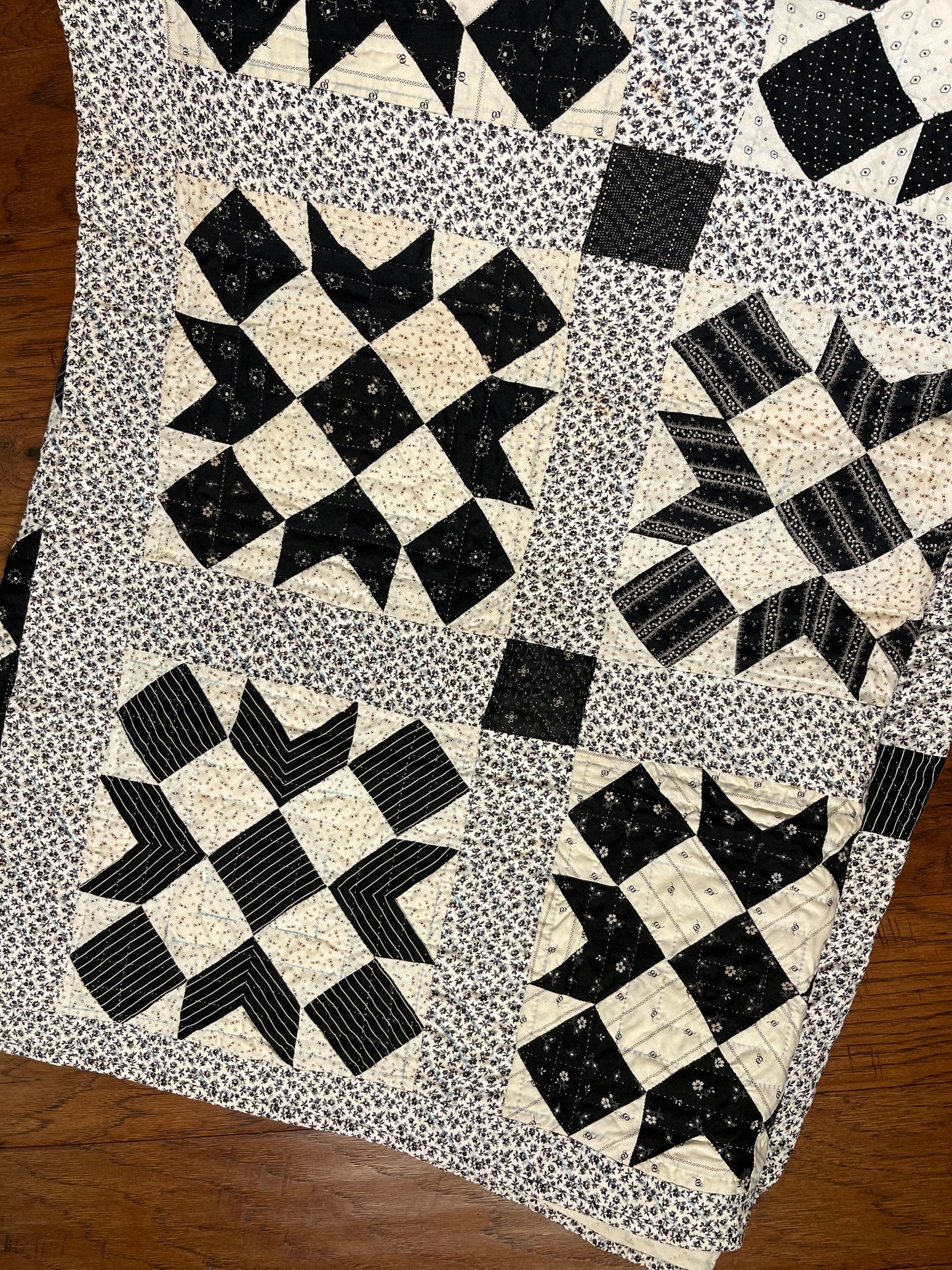 Sisters Choice Variation Quilt