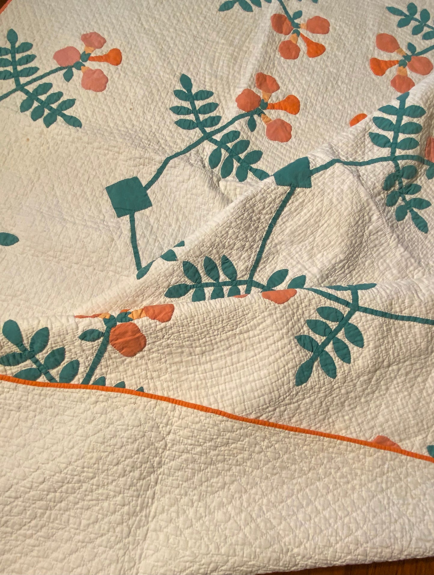 Trumpet Vines Mountain Mist Appliqué Quilt