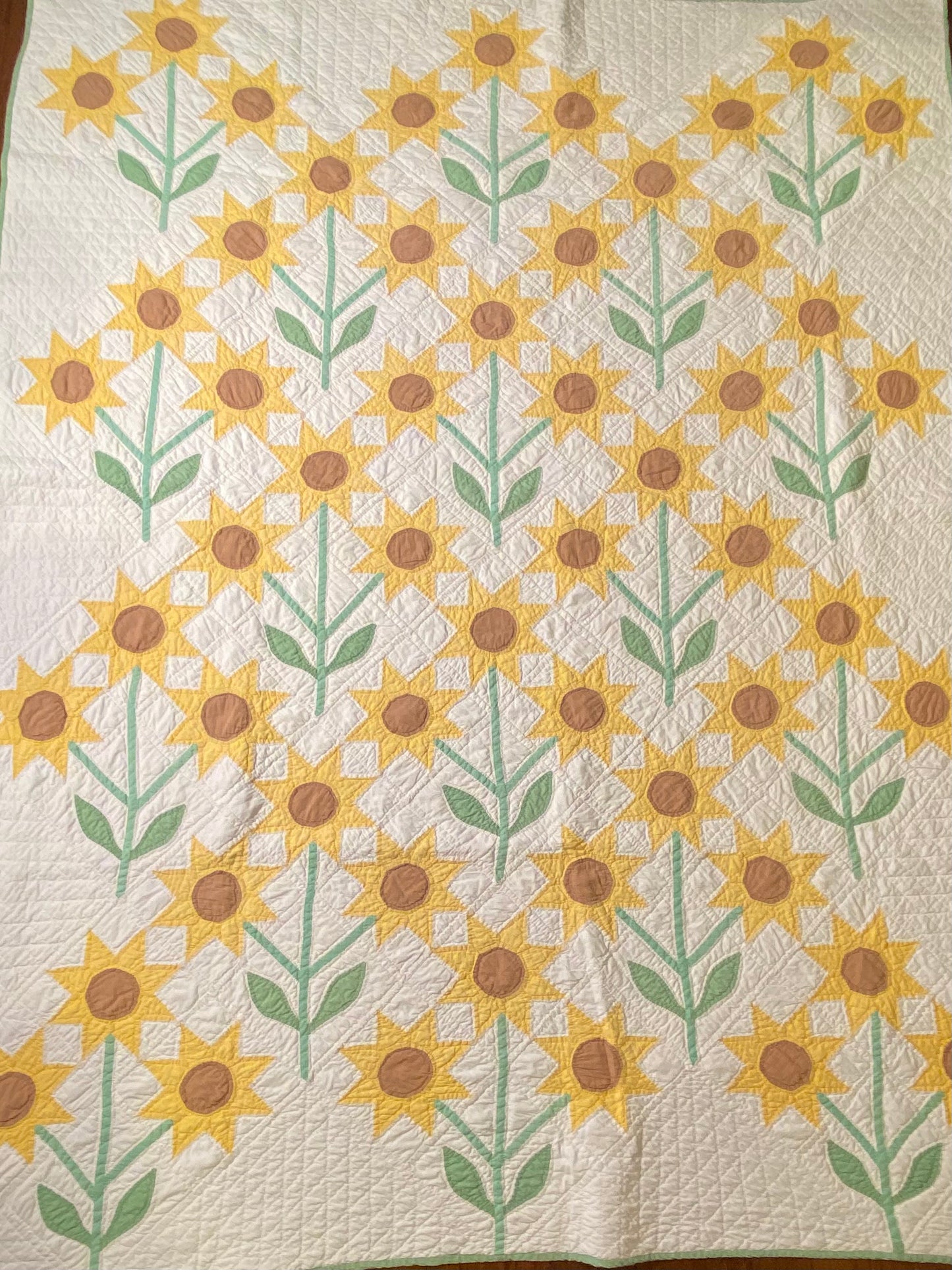 Triple Sunflowers Quilt
