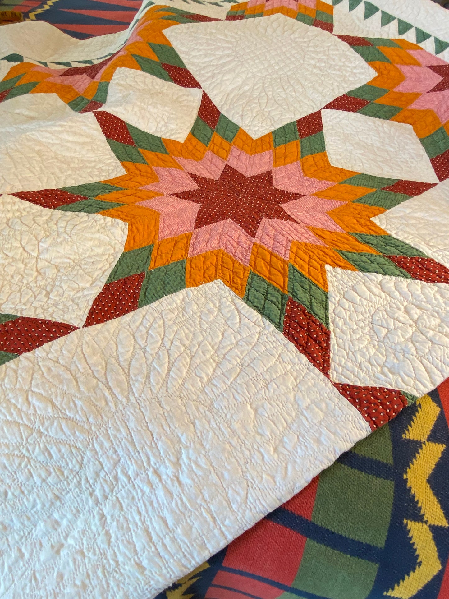 Touching 8 Point Stars Quilt with Sawtooth Border