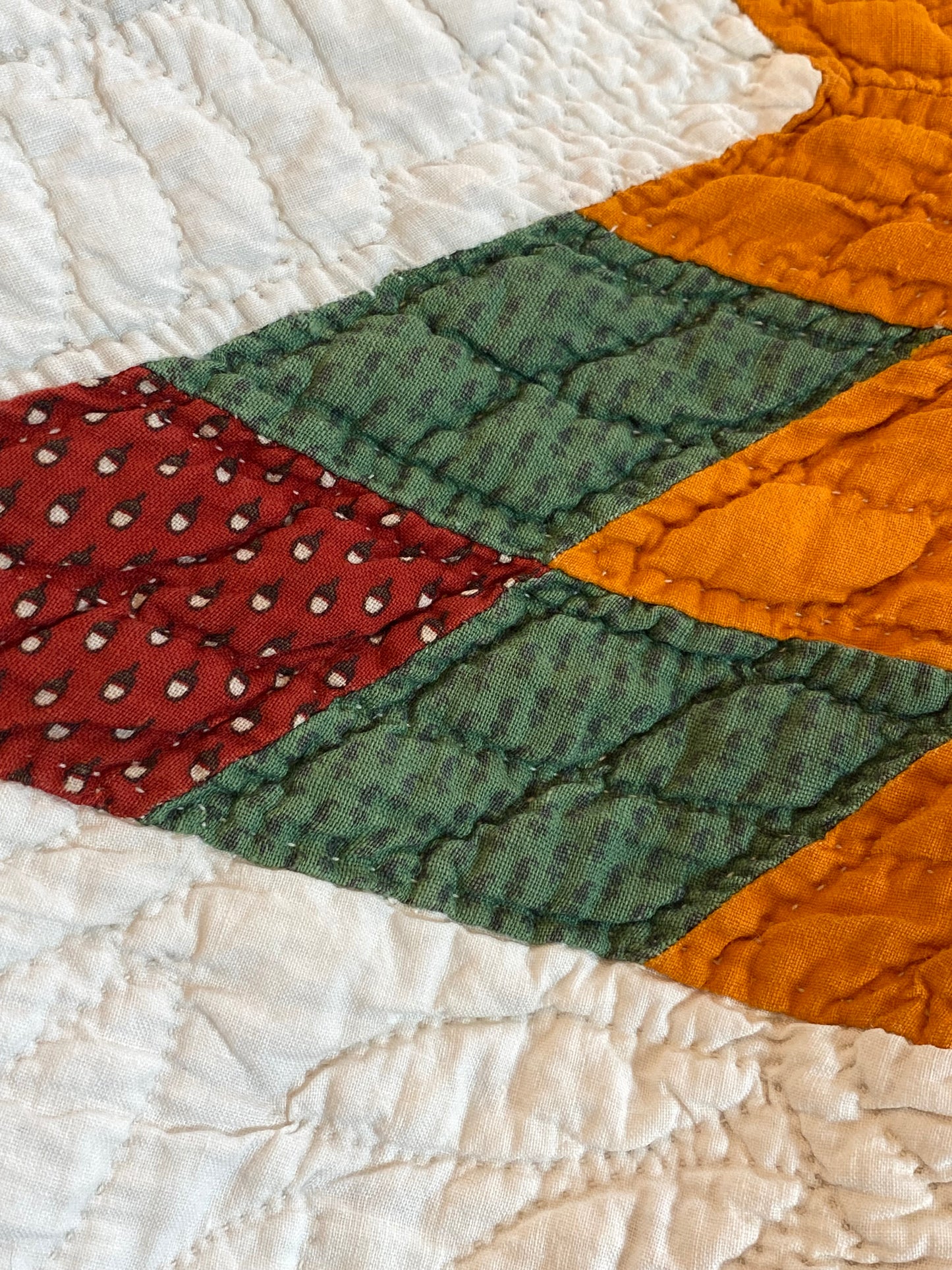 Touching 8 Point Stars Quilt with Sawtooth Border