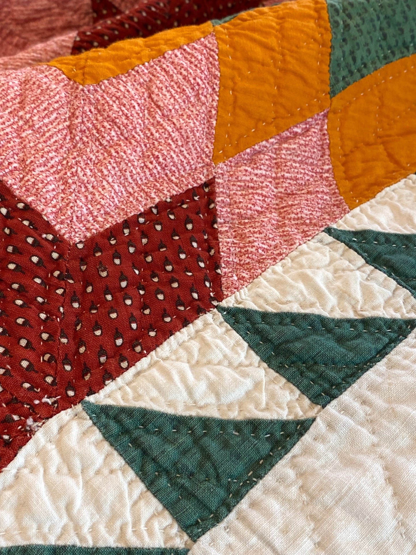Touching 8 Point Stars Quilt with Sawtooth Border